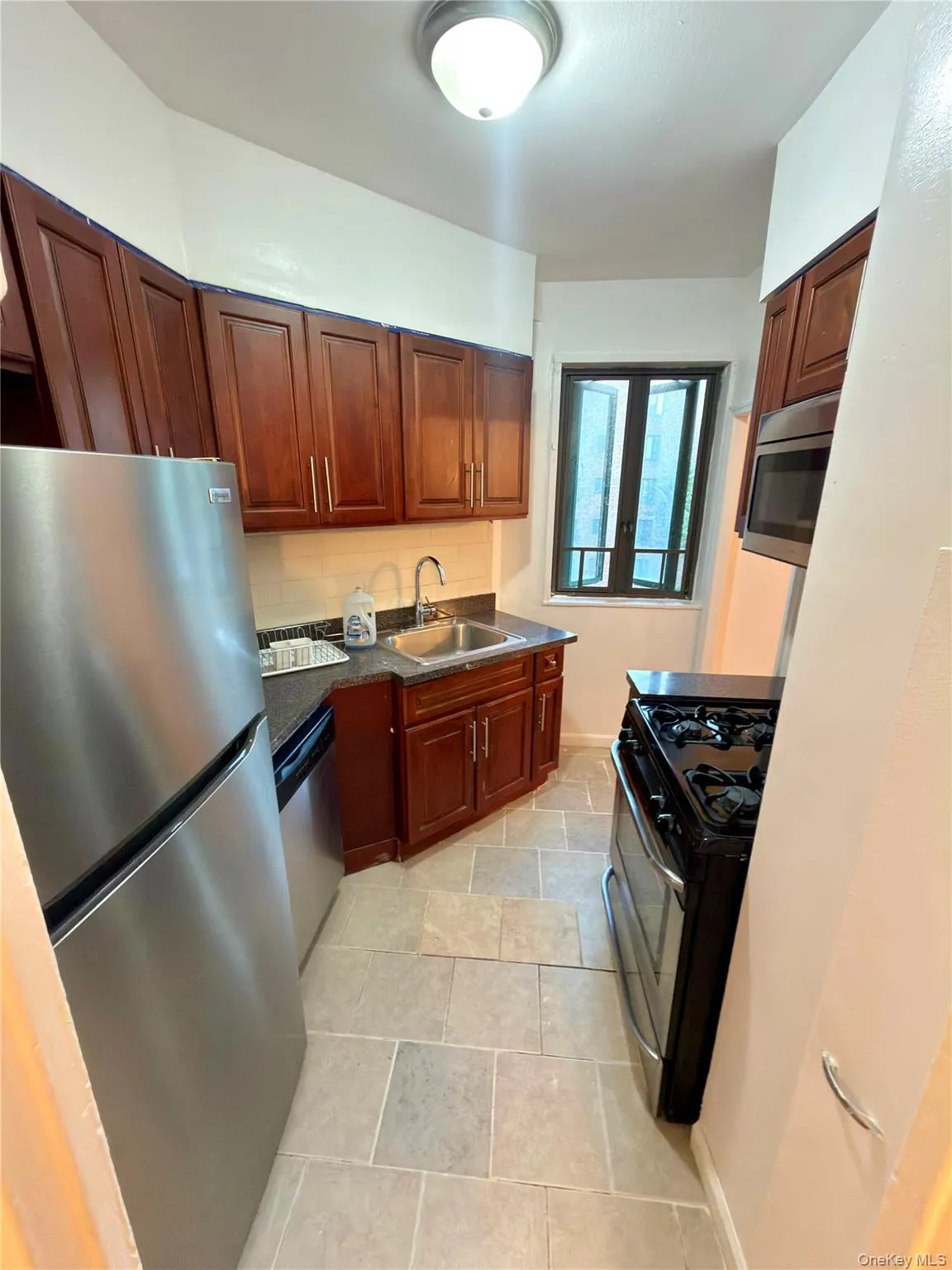 1591 Metropolitan Avenue, New York, NY, 1 Bedroom Bedrooms, 3 Rooms Rooms,1 BathroomBathrooms,Residential,For Rent,Metropolitan,0,1042082 1591 Metropolitan Avenue, New York, NY, 1 Bedroom Bedrooms, 3 Rooms Rooms,1 BathroomBathrooms,Residential,For Rent,Metropolitan,0,1042082