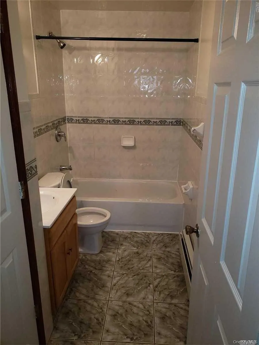 190 Stuyvesant Avenue, New York, NY, 3 Bedrooms Bedrooms, 7 Rooms Rooms,2 BathroomsBathrooms,Residential Lease,For Rent,Stuyvesant,0,1042083 190 Stuyvesant Avenue, New York, NY, 3 Bedrooms Bedrooms, 7 Rooms Rooms,2 BathroomsBathrooms,Residential Lease,For Rent,Stuyvesant,0,1042083