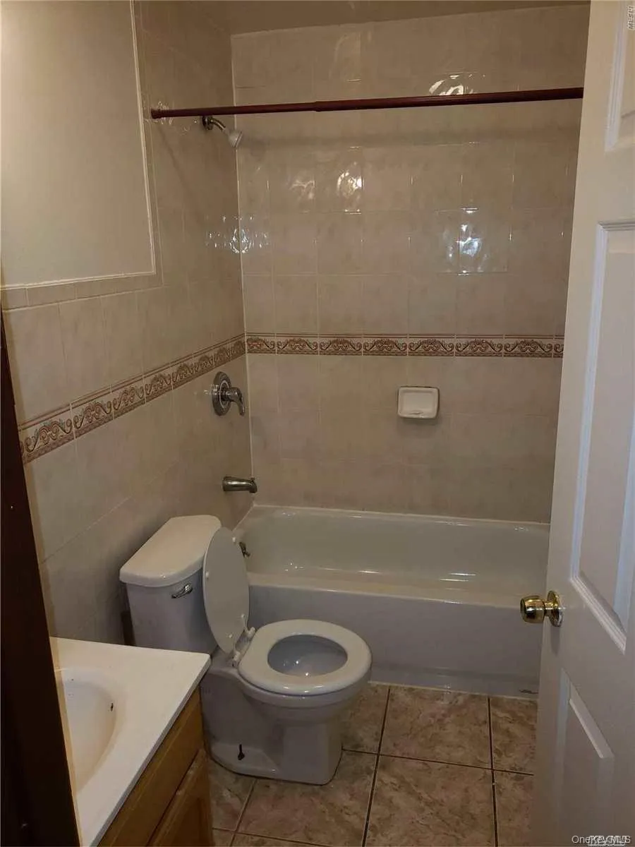 190 Stuyvesant Avenue, New York, NY, 3 Bedrooms Bedrooms, 7 Rooms Rooms,2 BathroomsBathrooms,Residential Lease,For Rent,Stuyvesant,0,1042083 190 Stuyvesant Avenue, New York, NY, 3 Bedrooms Bedrooms, 7 Rooms Rooms,2 BathroomsBathrooms,Residential Lease,For Rent,Stuyvesant,0,1042083