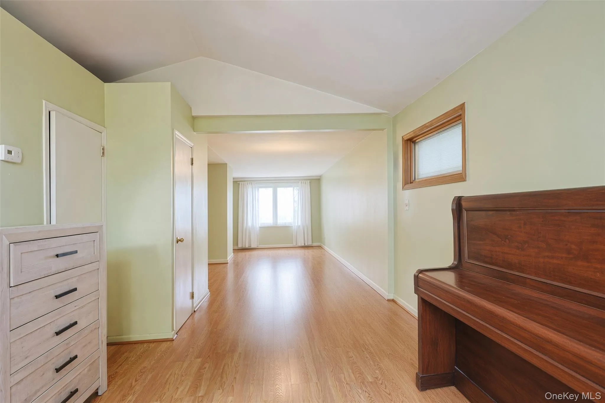 58-12 229th Street, New York, NY, 2 Bedrooms Bedrooms, 6 Rooms Rooms,2 BathroomsBathrooms,Residential,For Rent,229th,0,1042086 58-12 229th Street, New York, NY, 2 Bedrooms Bedrooms, 6 Rooms Rooms,2 BathroomsBathrooms,Residential,For Rent,229th,0,1042086