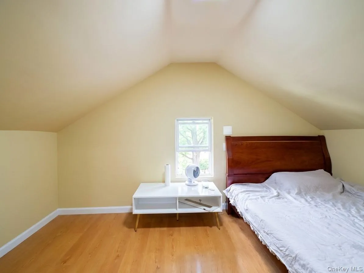 3415 208th Street, New York, NY, 4 Bedrooms Bedrooms, 12 Rooms Rooms,2 BathroomsBathrooms,Residential,For Rent,208th,0,1042087 3415 208th Street, New York, NY, 4 Bedrooms Bedrooms, 12 Rooms Rooms,2 BathroomsBathrooms,Residential,For Rent,208th,0,1042087
