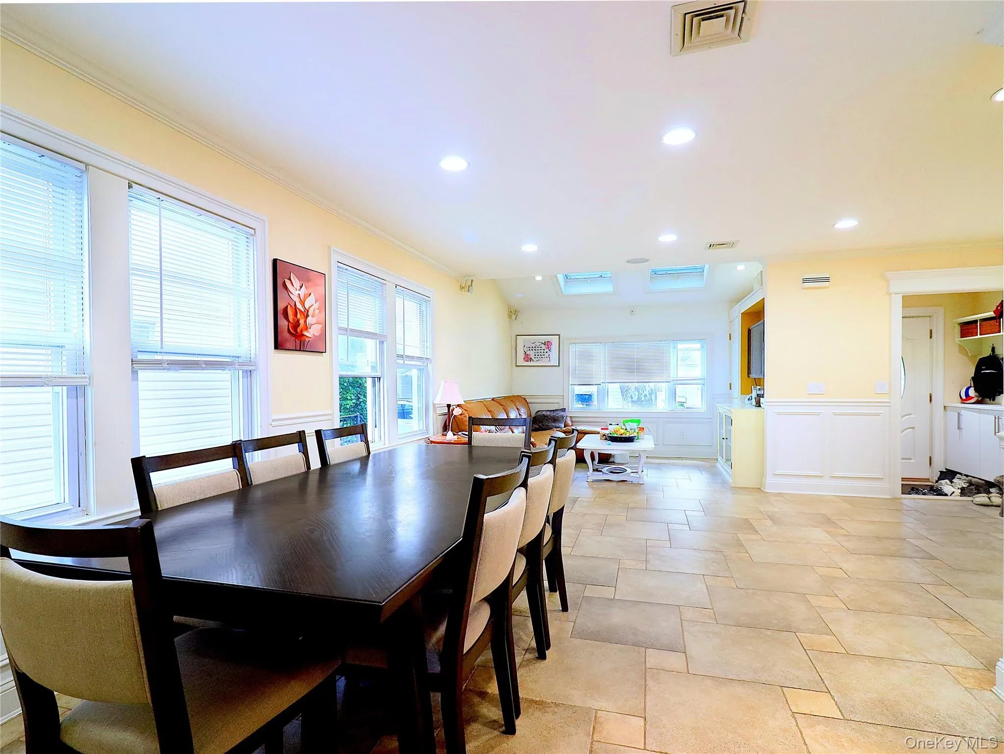 3415 208th Street, New York, NY, 4 Bedrooms Bedrooms, 12 Rooms Rooms,2 BathroomsBathrooms,Residential,For Rent,208th,0,1042087 3415 208th Street, New York, NY, 4 Bedrooms Bedrooms, 12 Rooms Rooms,2 BathroomsBathrooms,Residential,For Rent,208th,0,1042087