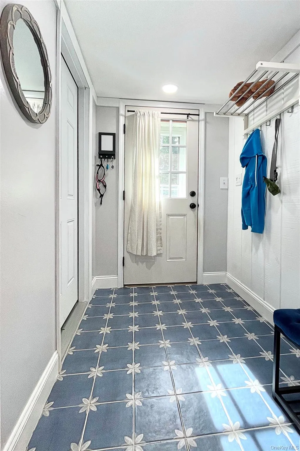 216 Spackenkill Road, Poughkeepsie, NY, 3 Bedrooms Bedrooms, 6 Rooms Rooms,2 BathroomsBathrooms,Residential,For Rent,Spackenkill,0,1042090 216 Spackenkill Road, Poughkeepsie, NY, 3 Bedrooms Bedrooms, 6 Rooms Rooms,2 BathroomsBathrooms,Residential,For Rent,Spackenkill,0,1042090