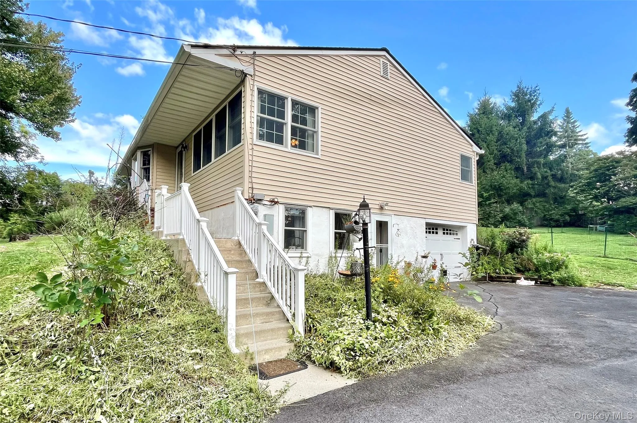 216 Spackenkill Road, Poughkeepsie, NY, 3 Bedrooms Bedrooms, 6 Rooms Rooms,2 BathroomsBathrooms,Residential,For Rent,Spackenkill,0,1042090 216 Spackenkill Road, Poughkeepsie, NY, 3 Bedrooms Bedrooms, 6 Rooms Rooms,2 BathroomsBathrooms,Residential,For Rent,Spackenkill,0,1042090