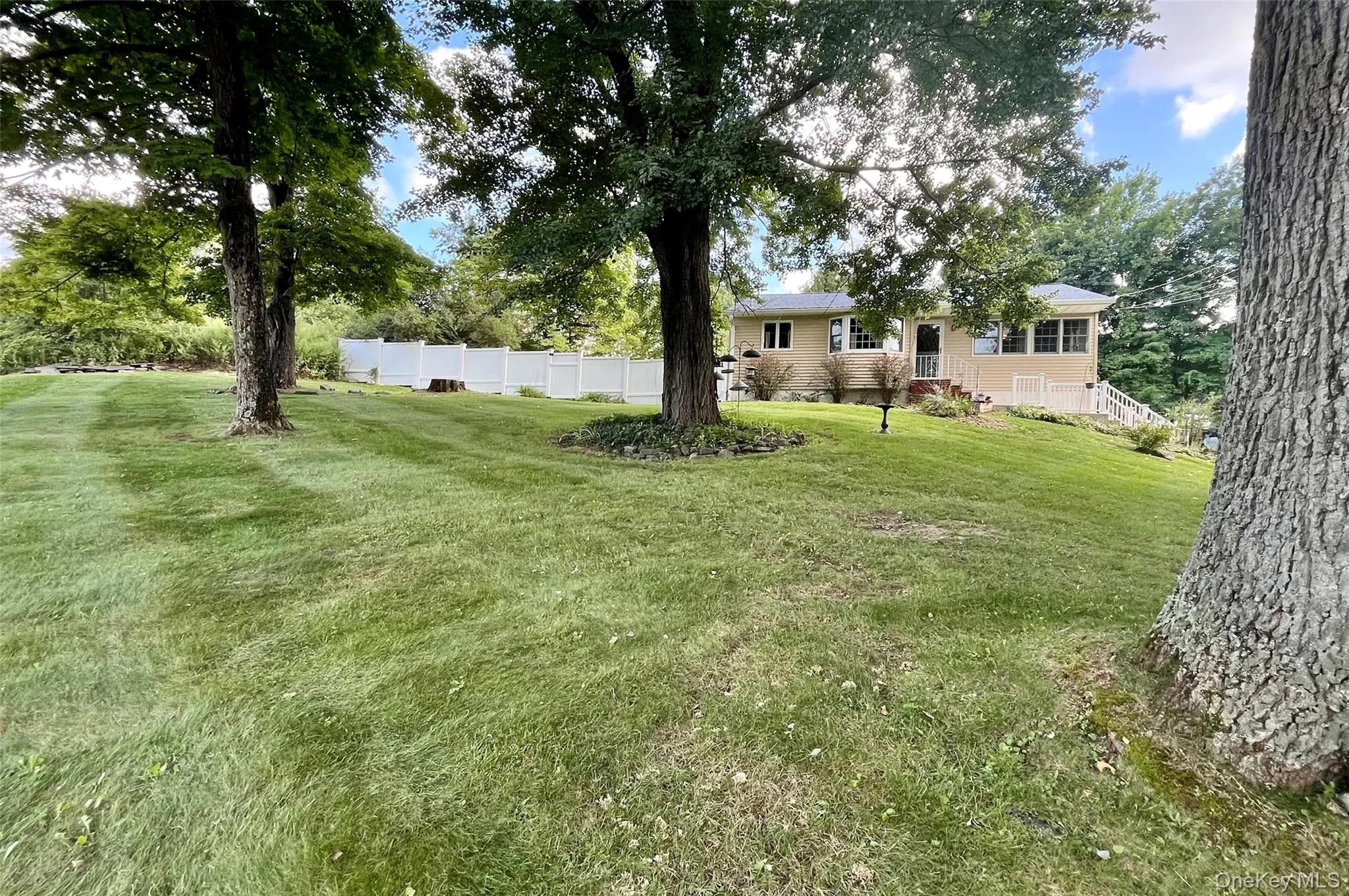 216 Spackenkill Road, Poughkeepsie, NY, 3 Bedrooms Bedrooms, 6 Rooms Rooms,2 BathroomsBathrooms,Residential,For Rent,Spackenkill,0,1042090 216 Spackenkill Road, Poughkeepsie, NY, 3 Bedrooms Bedrooms, 6 Rooms Rooms,2 BathroomsBathrooms,Residential,For Rent,Spackenkill,0,1042090