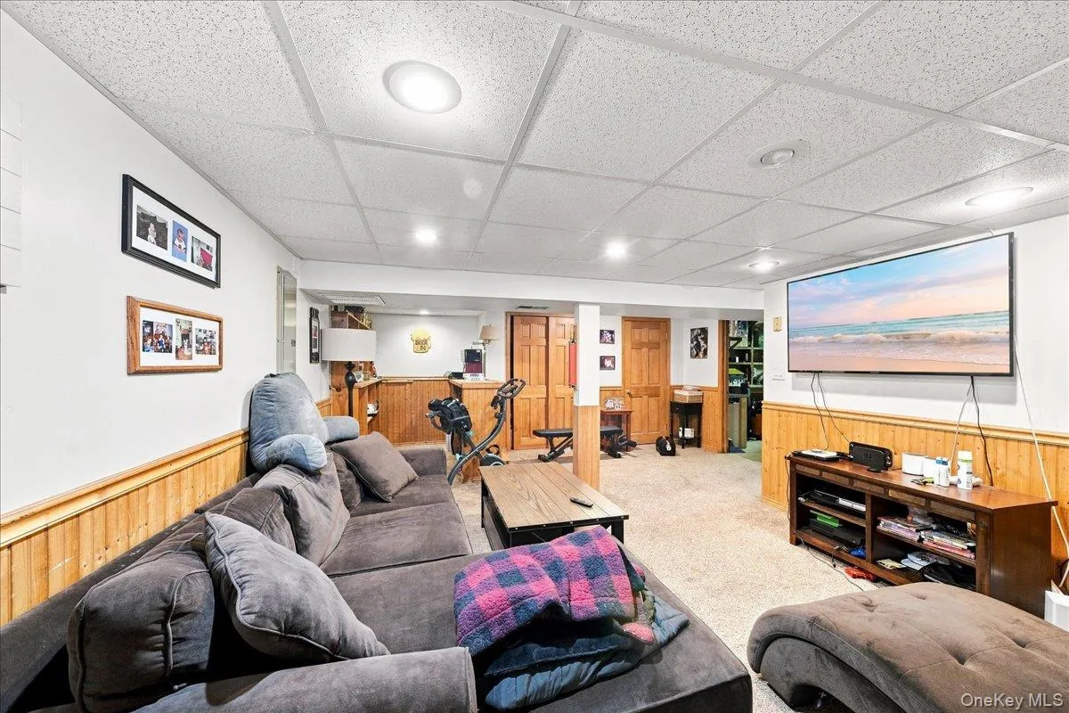 34 Fairfax Road, Fishkill, NY, 3 Bedrooms Bedrooms, 9 Rooms Rooms,2 BathroomsBathrooms,Residential,For Rent,Fairfax,0,1042092 34 Fairfax Road, Fishkill, NY, 3 Bedrooms Bedrooms, 9 Rooms Rooms,2 BathroomsBathrooms,Residential,For Rent,Fairfax,0,1042092
