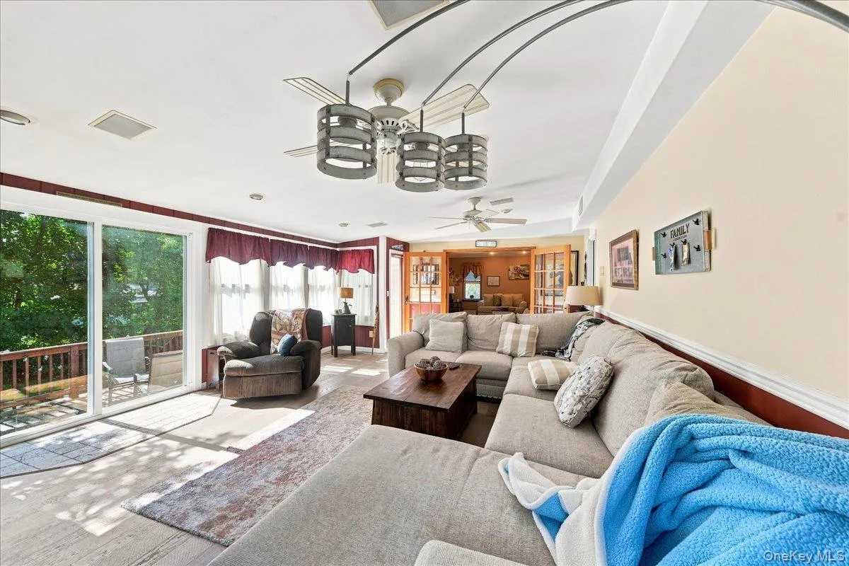34 Fairfax Road, Fishkill, NY, 3 Bedrooms Bedrooms, 9 Rooms Rooms,2 BathroomsBathrooms,Residential,For Rent,Fairfax,0,1042092 34 Fairfax Road, Fishkill, NY, 3 Bedrooms Bedrooms, 9 Rooms Rooms,2 BathroomsBathrooms,Residential,For Rent,Fairfax,0,1042092