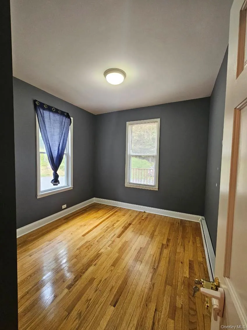 286 Main Street, Liberty, NY, 3 Bedrooms Bedrooms, 6 Rooms Rooms,1 BathroomBathrooms,Residential,For Rent,Main,0,1042094 286 Main Street, Liberty, NY, 3 Bedrooms Bedrooms, 6 Rooms Rooms,1 BathroomBathrooms,Residential,For Rent,Main,0,1042094
