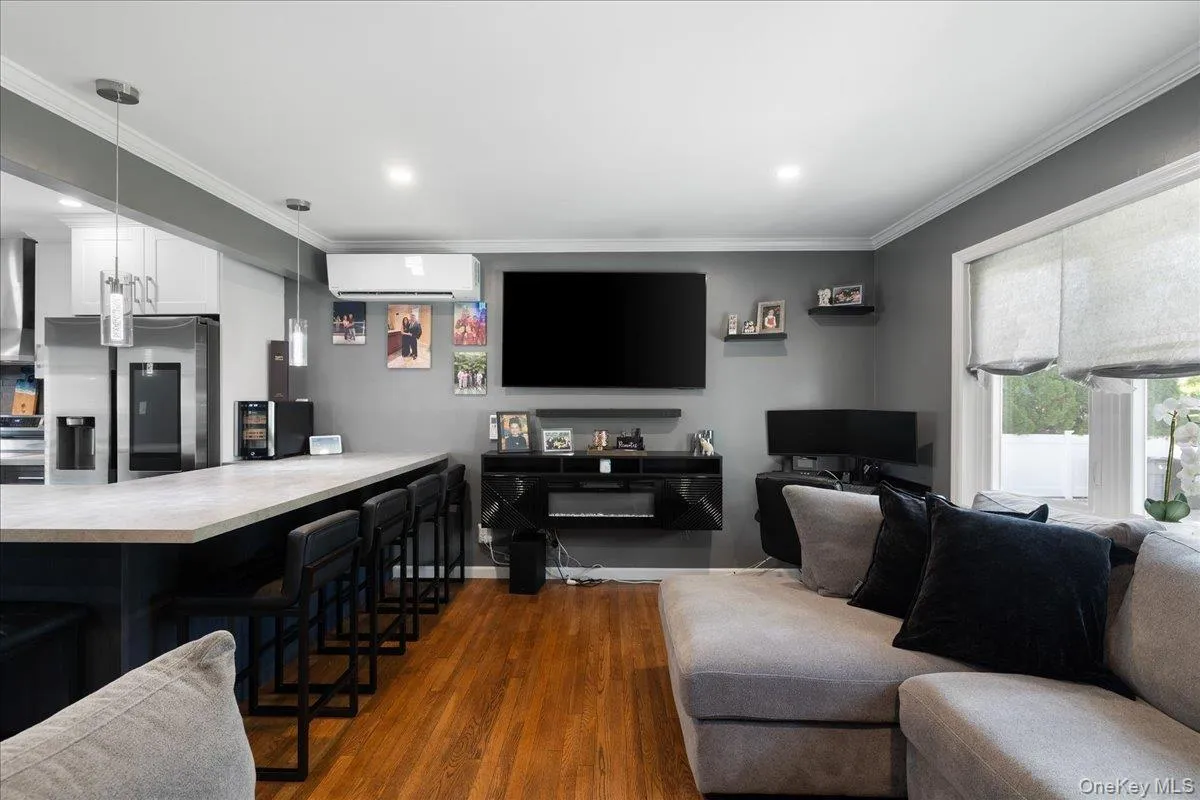 308 Mc Call Avenue, Islip, NY, 3 Bedrooms Bedrooms, 6 Rooms Rooms,2 BathroomsBathrooms,Residential,For Rent,Mc Call,0,1042100 308 Mc Call Avenue, Islip, NY, 3 Bedrooms Bedrooms, 6 Rooms Rooms,2 BathroomsBathrooms,Residential,For Rent,Mc Call,0,1042100