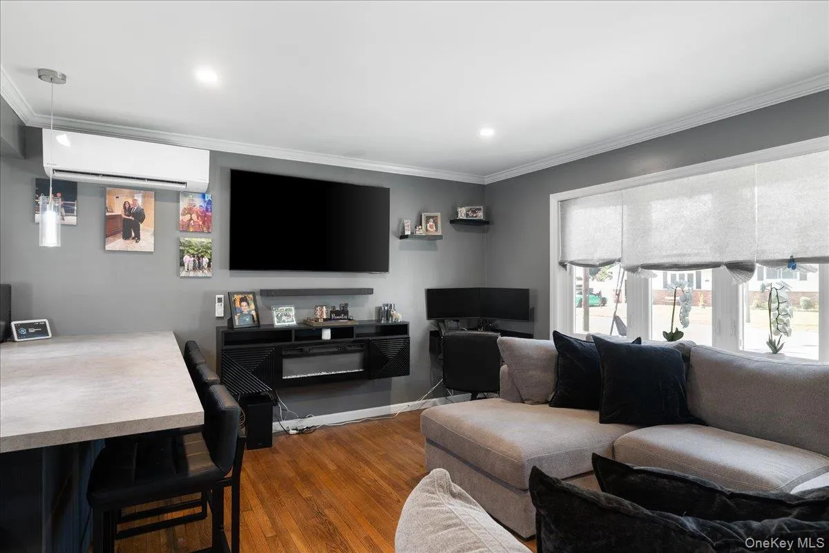 308 Mc Call Avenue, Islip, NY, 3 Bedrooms Bedrooms, 6 Rooms Rooms,2 BathroomsBathrooms,Residential,For Rent,Mc Call,0,1042100 308 Mc Call Avenue, Islip, NY, 3 Bedrooms Bedrooms, 6 Rooms Rooms,2 BathroomsBathrooms,Residential,For Rent,Mc Call,0,1042100