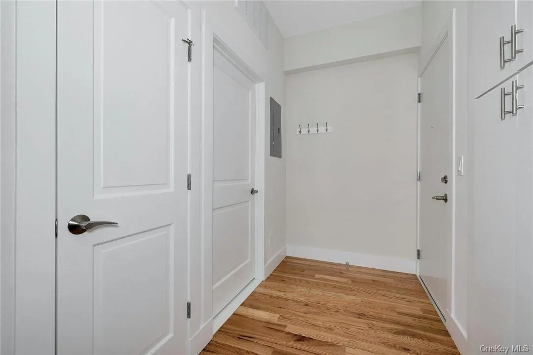 Vestibule Vestibule