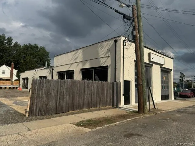 387 Jericho Turnpike, Hempstead, NY, ,Commercial Lease,For Rent,Jericho,0,1042104 387 Jericho Turnpike, Hempstead, NY, ,Commercial Lease,For Rent,Jericho,0,1042104