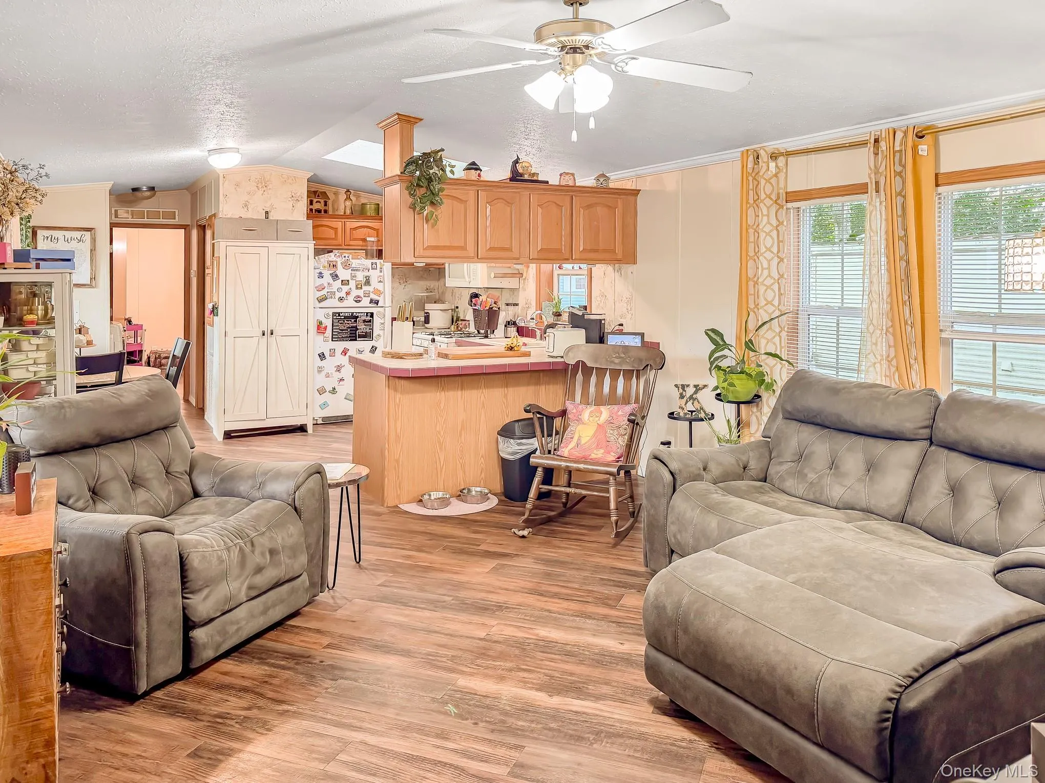 37 Hubbard, Riverhead, NY, 2 Bedrooms Bedrooms, 5 Rooms Rooms,1 BathroomBathrooms,Residential,For Rent,Hubbard,0,1042106 37 Hubbard, Riverhead, NY, 2 Bedrooms Bedrooms, 5 Rooms Rooms,1 BathroomBathrooms,Residential,For Rent,Hubbard,0,1042106