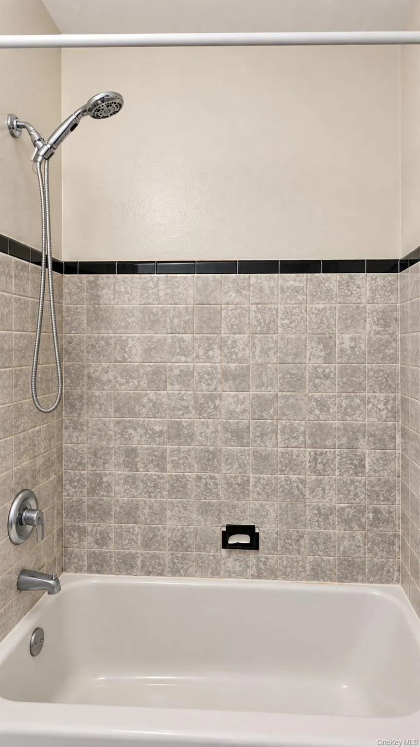 55A Ehrbar Avenue, Mount Vernon, NY, 4 Rooms Rooms,1 BathroomBathrooms,Residential,For Rent,Ehrbar,0,1042117 55A Ehrbar Avenue, Mount Vernon, NY, 4 Rooms Rooms,1 BathroomBathrooms,Residential,For Rent,Ehrbar,0,1042117