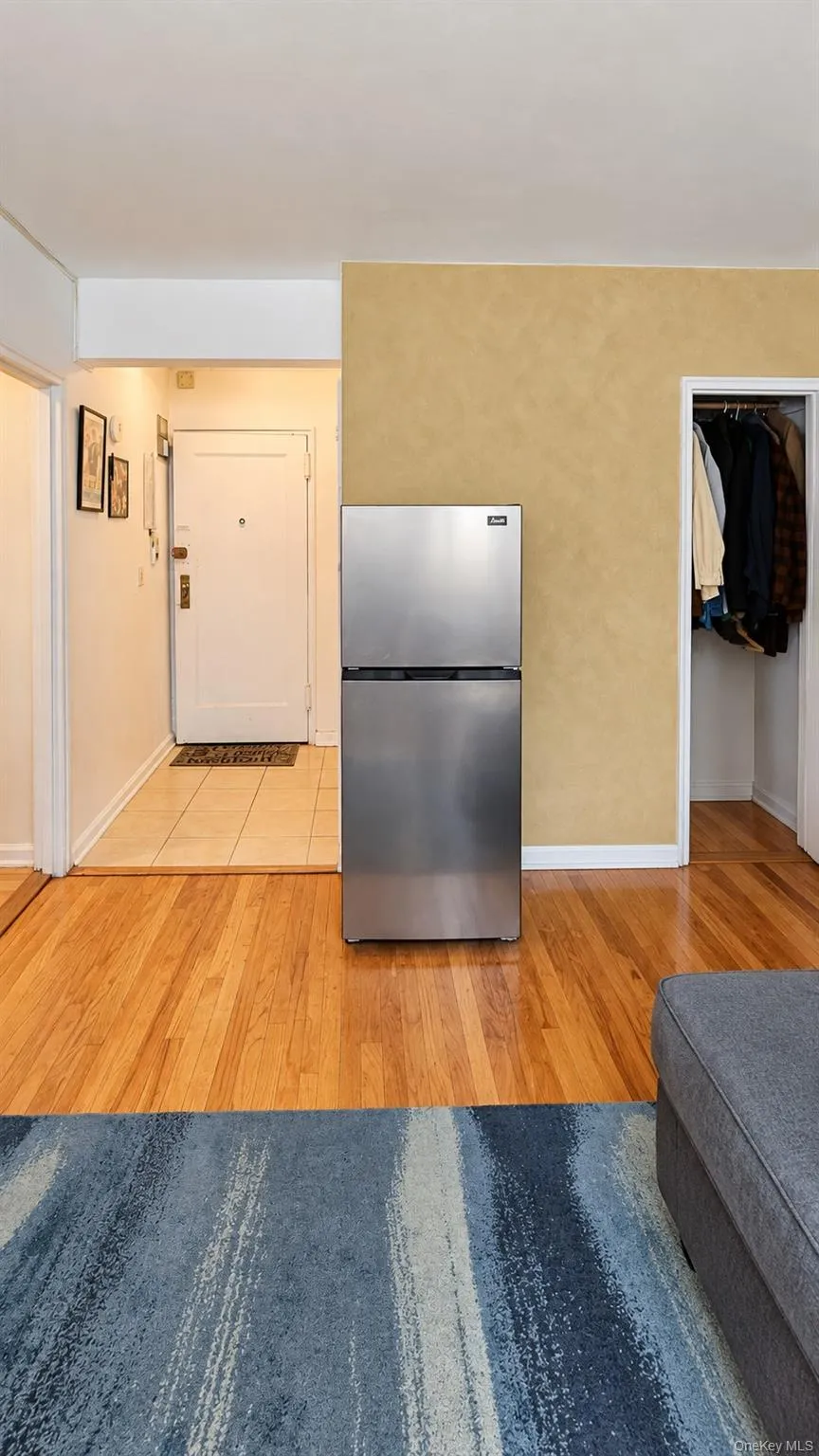 55A Ehrbar Avenue, Mount Vernon, NY, 4 Rooms Rooms,1 BathroomBathrooms,Residential,For Rent,Ehrbar,0,1042117 55A Ehrbar Avenue, Mount Vernon, NY, 4 Rooms Rooms,1 BathroomBathrooms,Residential,For Rent,Ehrbar,0,1042117