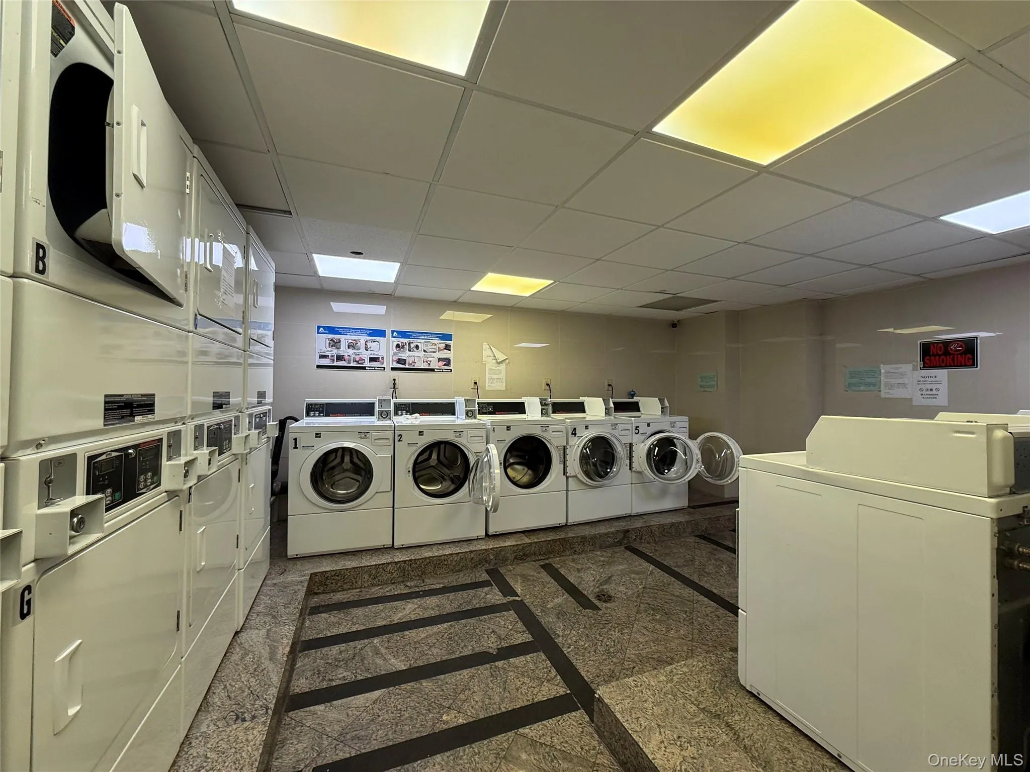 13338 Sanford Ave, New York, NY, 1 Bedroom Bedrooms, 4 Rooms Rooms,1 BathroomBathrooms,Residential,For Rent,Sanford Ave,0,1042119 13338 Sanford Ave, New York, NY, 1 Bedroom Bedrooms, 4 Rooms Rooms,1 BathroomBathrooms,Residential,For Rent,Sanford Ave,0,1042119