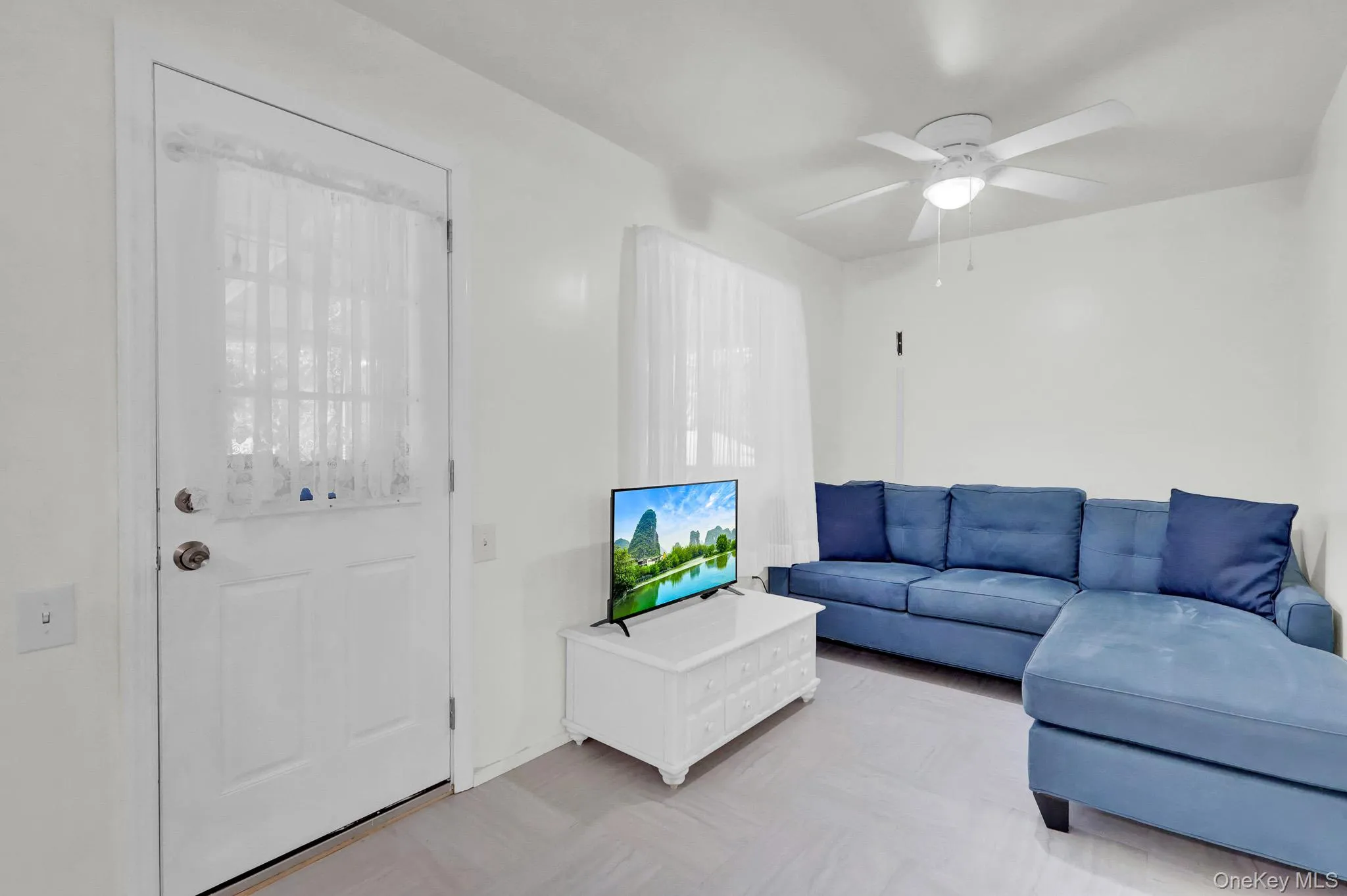 15 Cottage Road, Riverhead, NY, 2 Bedrooms Bedrooms, 4 Rooms Rooms,1 BathroomBathrooms,Residential,For Rent,Cottage,0,1042120 15 Cottage Road, Riverhead, NY, 2 Bedrooms Bedrooms, 4 Rooms Rooms,1 BathroomBathrooms,Residential,For Rent,Cottage,0,1042120