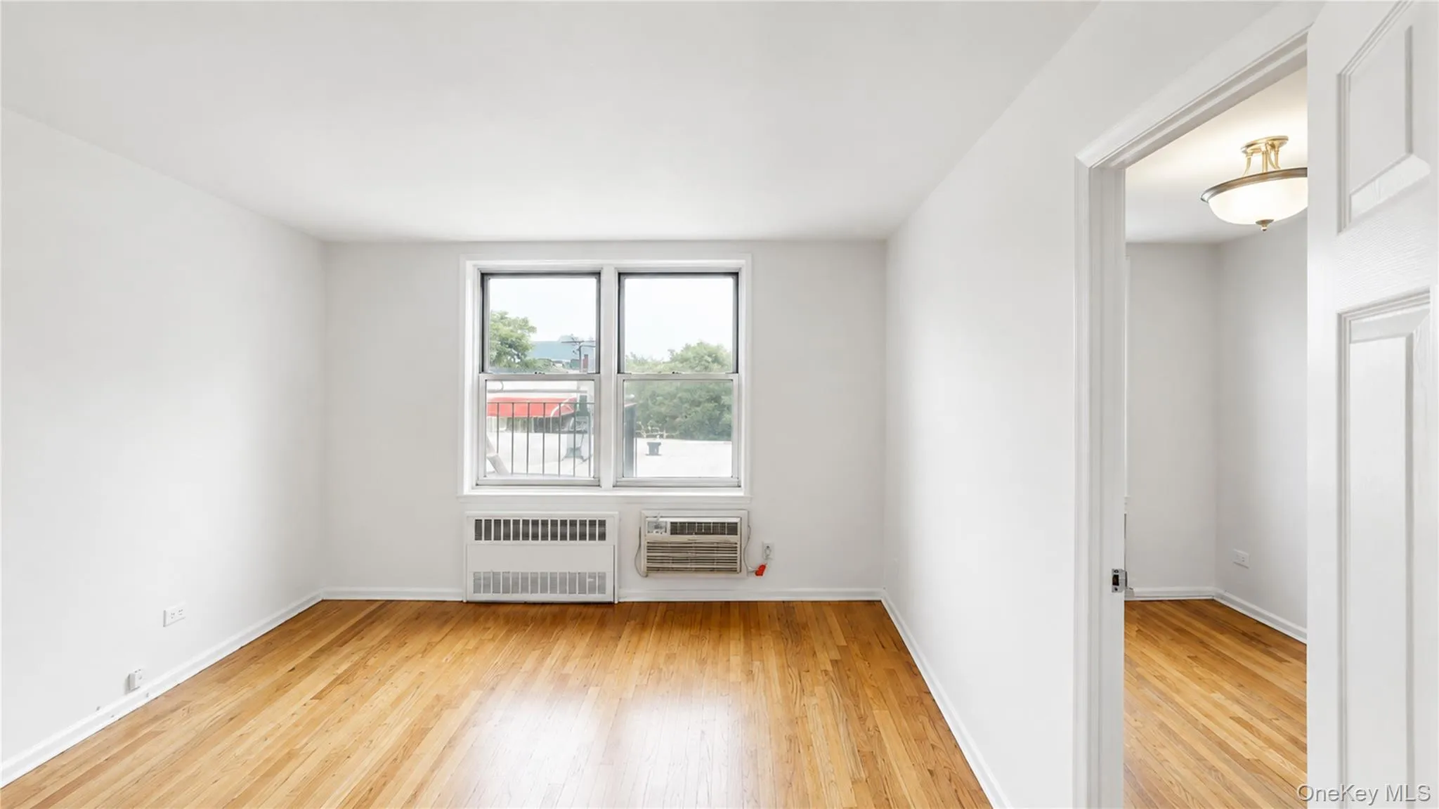60-11 Broadway, New York, NY, 1 Bedroom Bedrooms, 3 Rooms Rooms,1 BathroomBathrooms,Residential,For Rent,Broadway,0,1042123 60-11 Broadway, New York, NY, 1 Bedroom Bedrooms, 3 Rooms Rooms,1 BathroomBathrooms,Residential,For Rent,Broadway,0,1042123