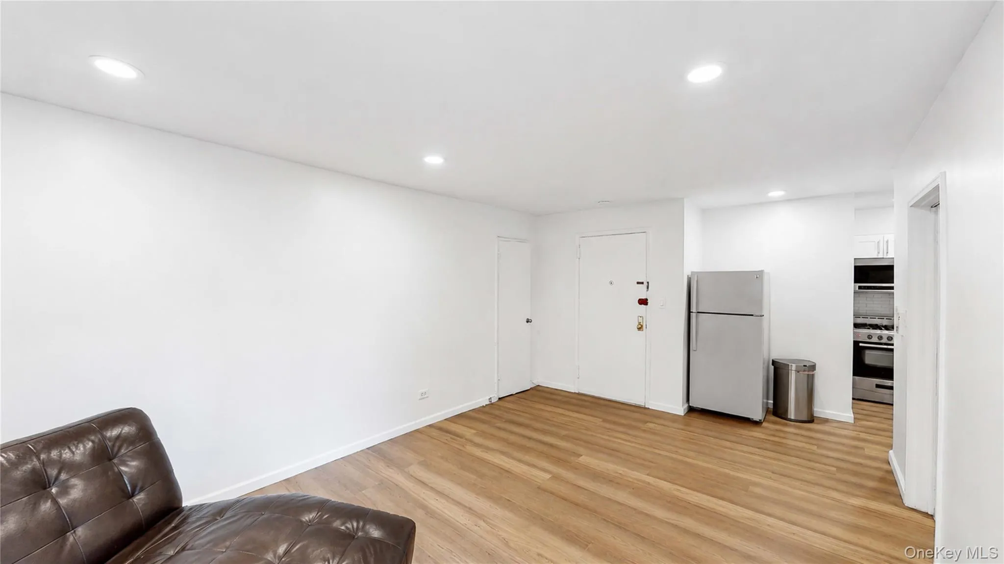 50-21 39th Place, New York, NY, 2 Rooms Rooms,1 BathroomBathrooms,Residential,For Rent,39th,0,1042124 50-21 39th Place, New York, NY, 2 Rooms Rooms,1 BathroomBathrooms,Residential,For Rent,39th,0,1042124