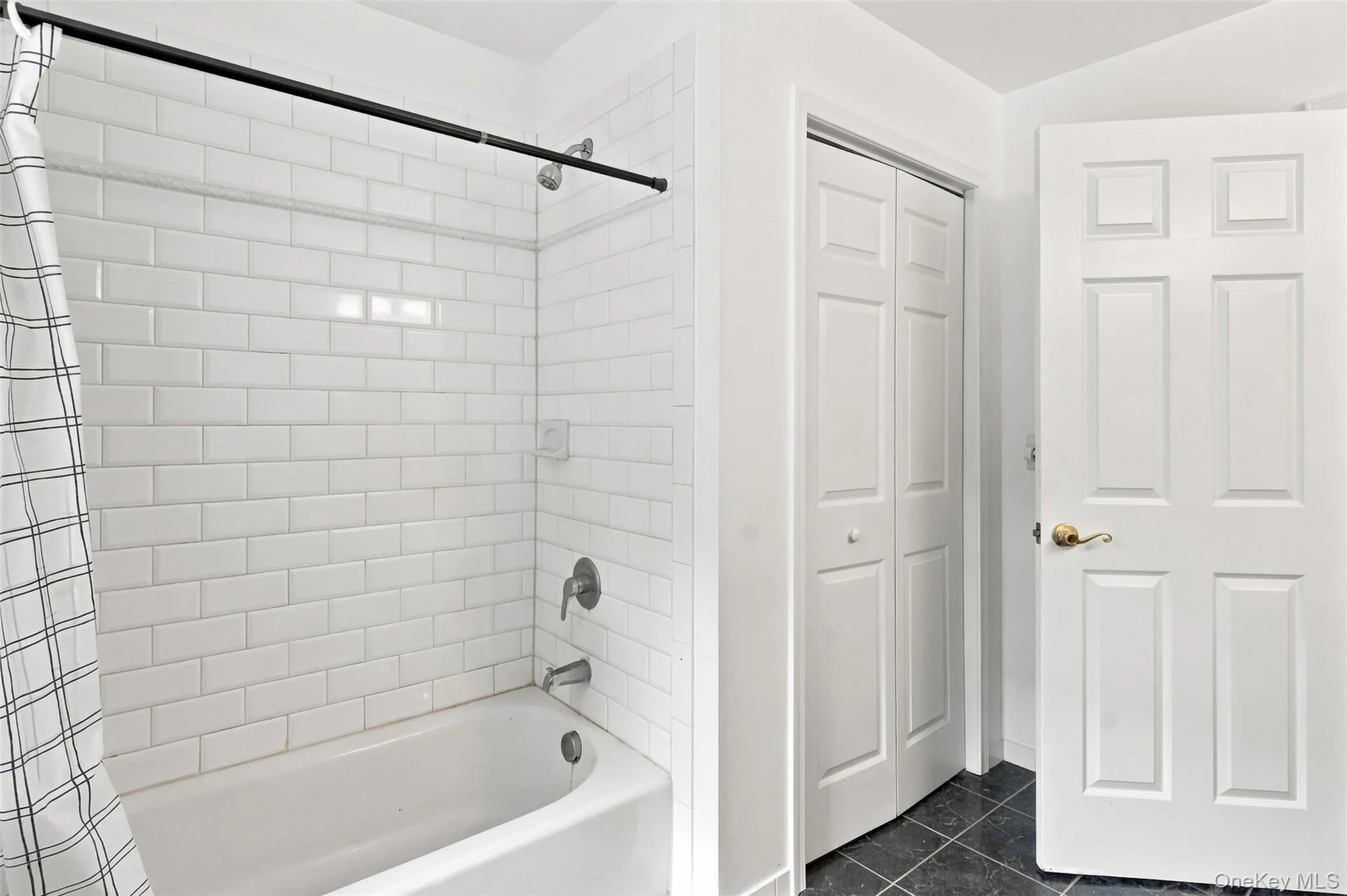 39 Jacob Rumph Court, Crawford, NY, 4 Bedrooms Bedrooms, 11 Rooms Rooms,3 BathroomsBathrooms,Residential,For Rent,Jacob Rumph,0,1042126 39 Jacob Rumph Court, Crawford, NY, 4 Bedrooms Bedrooms, 11 Rooms Rooms,3 BathroomsBathrooms,Residential,For Rent,Jacob Rumph,0,1042126