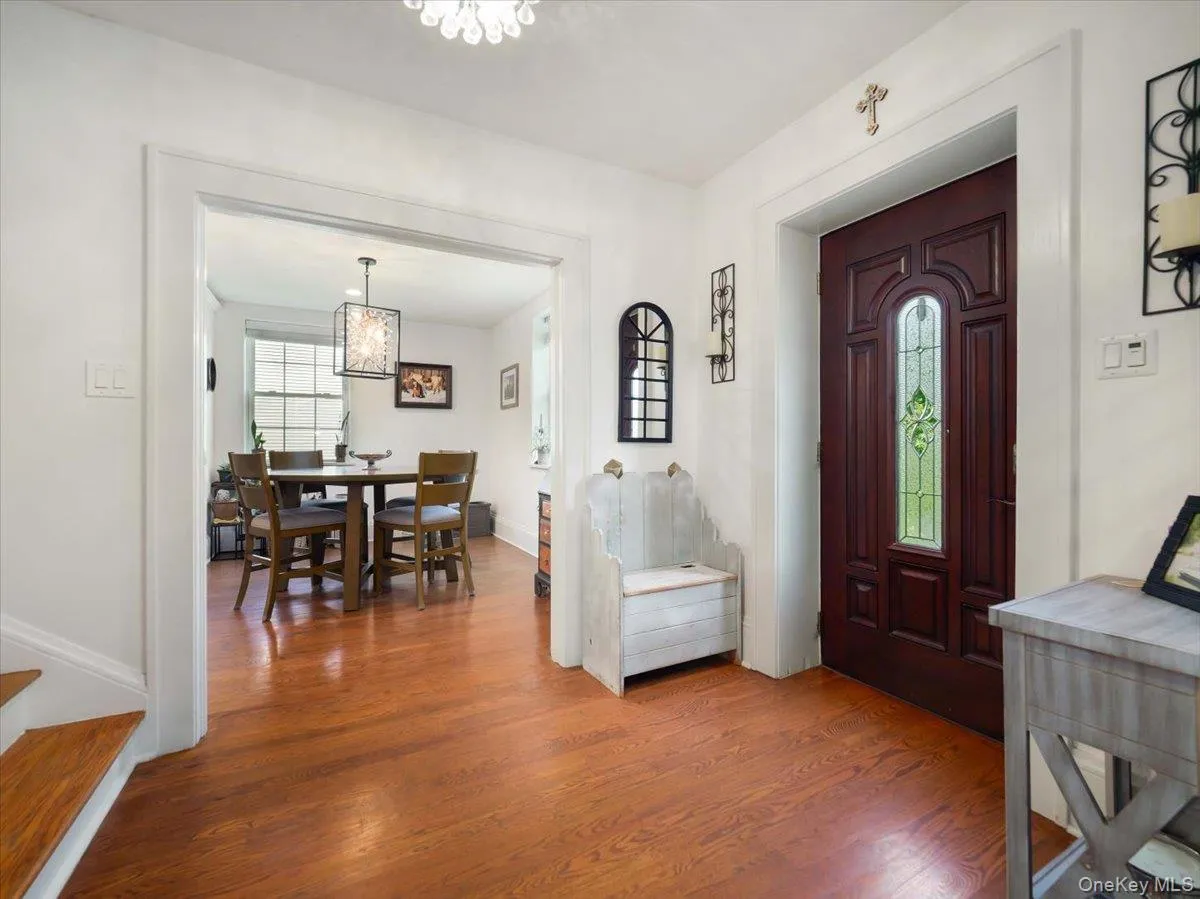 Front door entrance foyer to Living Room & Kitchen Front door entrance foyer to Living Room & Kitchen