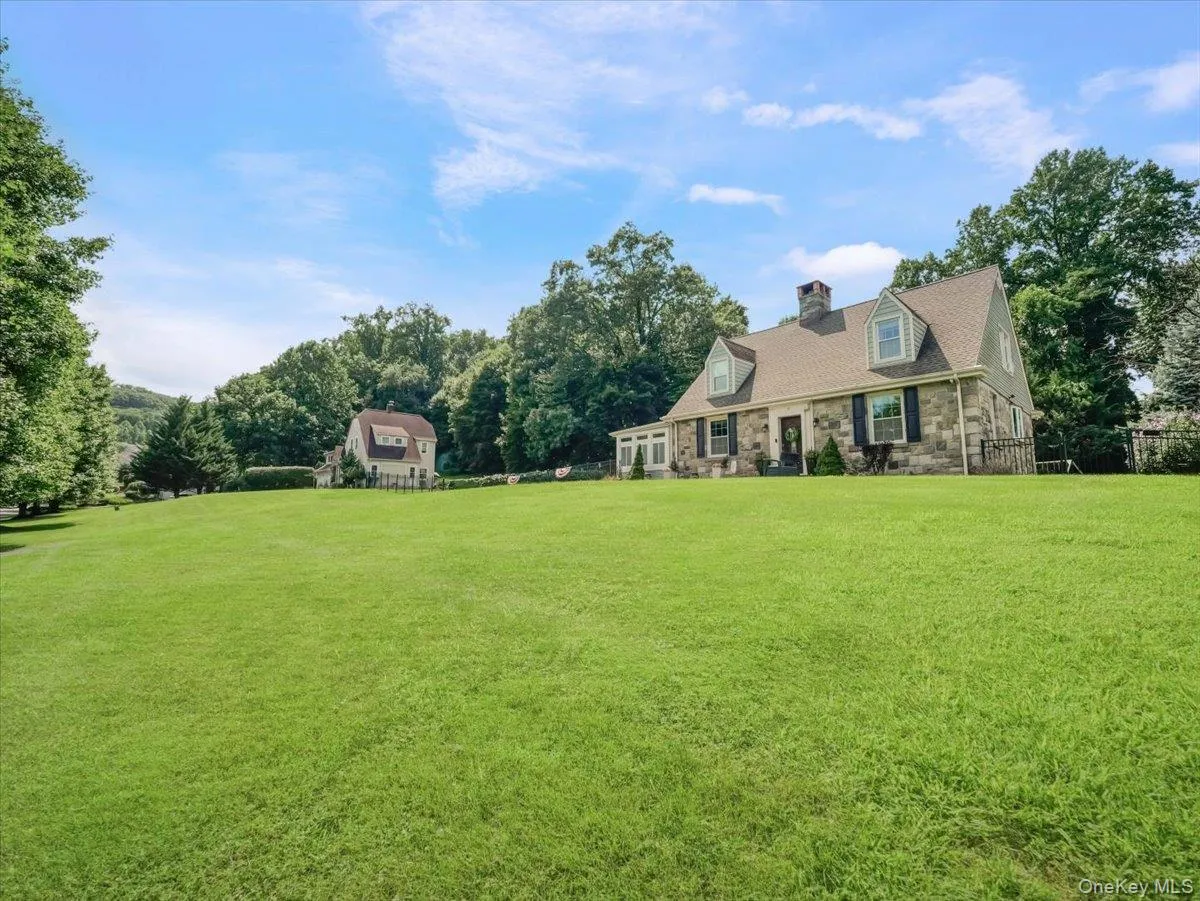 11 Viohl Way, Haverstraw, NY, 3 Bedrooms Bedrooms, 6 Rooms Rooms,2 BathroomsBathrooms,Residential,For Rent,Viohl,0,1042128 11 Viohl Way, Haverstraw, NY, 3 Bedrooms Bedrooms, 6 Rooms Rooms,2 BathroomsBathrooms,Residential,For Rent,Viohl,0,1042128