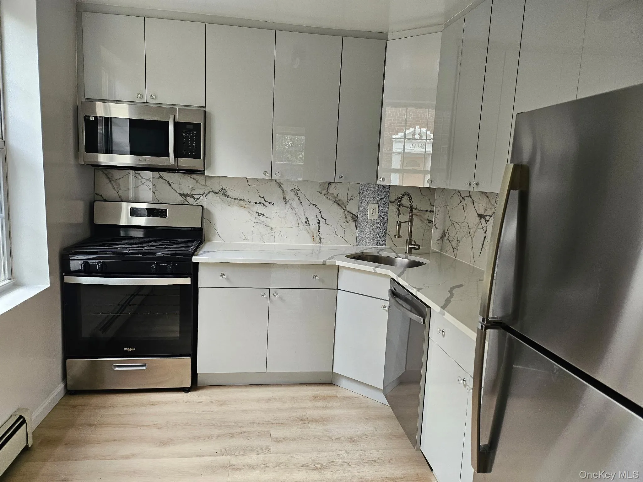 208-10A 39 Avenue, New York, NY, 3 Bedroom Bedrooms, 5 Room Rooms,1 BathroomBathrooms,Residential Lease,For Rent,39,0,1042129 208-10A 39 Avenue, New York, NY, 3 Bedroom Bedrooms, 5 Room Rooms,1 BathroomBathrooms,Residential Lease,For Rent,39,0,1042129