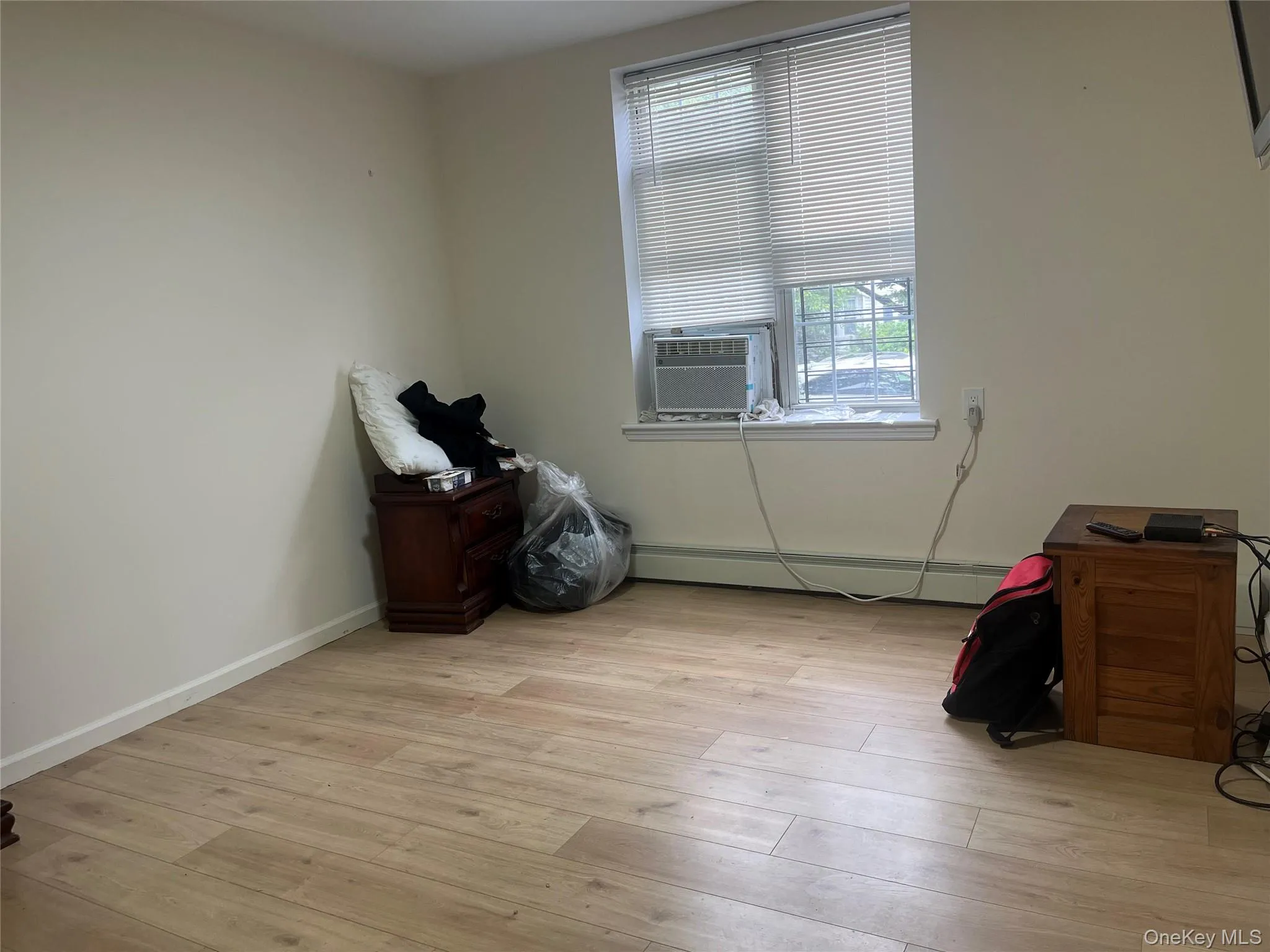 208-10A 39 Avenue, New York, NY, 3 Bedrooms Bedrooms, 5 Rooms Rooms,1 BathroomBathrooms,Residential Lease,For Rent,39,0,1042129 208-10A 39 Avenue, New York, NY, 3 Bedrooms Bedrooms, 5 Rooms Rooms,1 BathroomBathrooms,Residential Lease,For Rent,39,0,1042129
