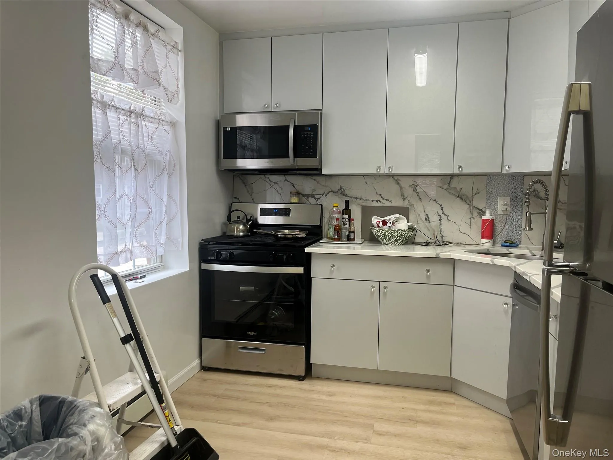208-10A 39 Avenue, New York, NY, 3 Bedrooms Bedrooms, 5 Rooms Rooms,1 BathroomBathrooms,Residential Lease,For Rent,39,0,1042129 208-10A 39 Avenue, New York, NY, 3 Bedrooms Bedrooms, 5 Rooms Rooms,1 BathroomBathrooms,Residential Lease,For Rent,39,0,1042129