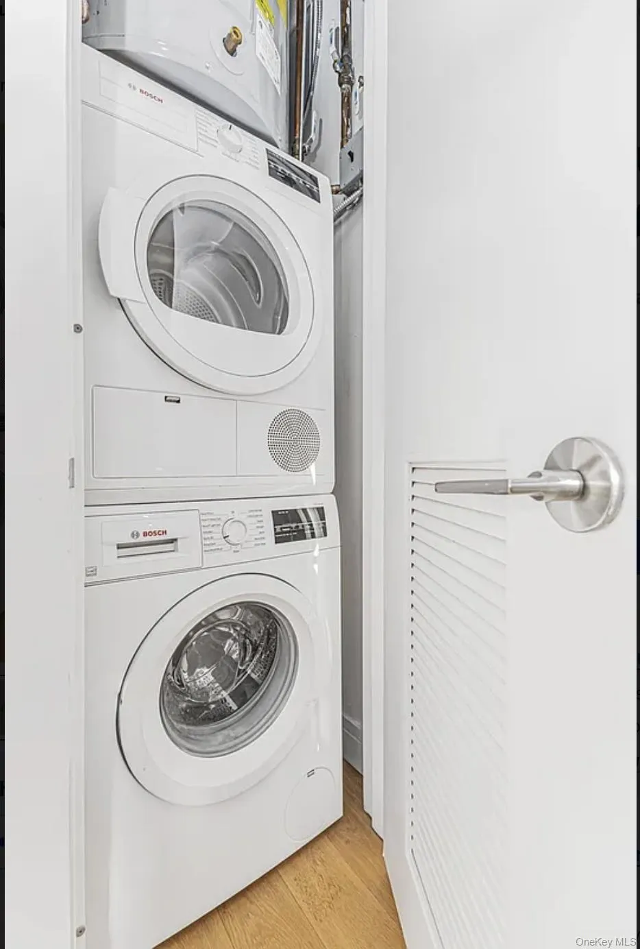 2416 Queens Plaza, New York, NY, 1 Bedroom Bedrooms, 4 Rooms Rooms,2 BathroomsBathrooms,Residential,For Rent,Queens,0,1042132 2416 Queens Plaza, New York, NY, 1 Bedroom Bedrooms, 4 Rooms Rooms,2 BathroomsBathrooms,Residential,For Rent,Queens,0,1042132