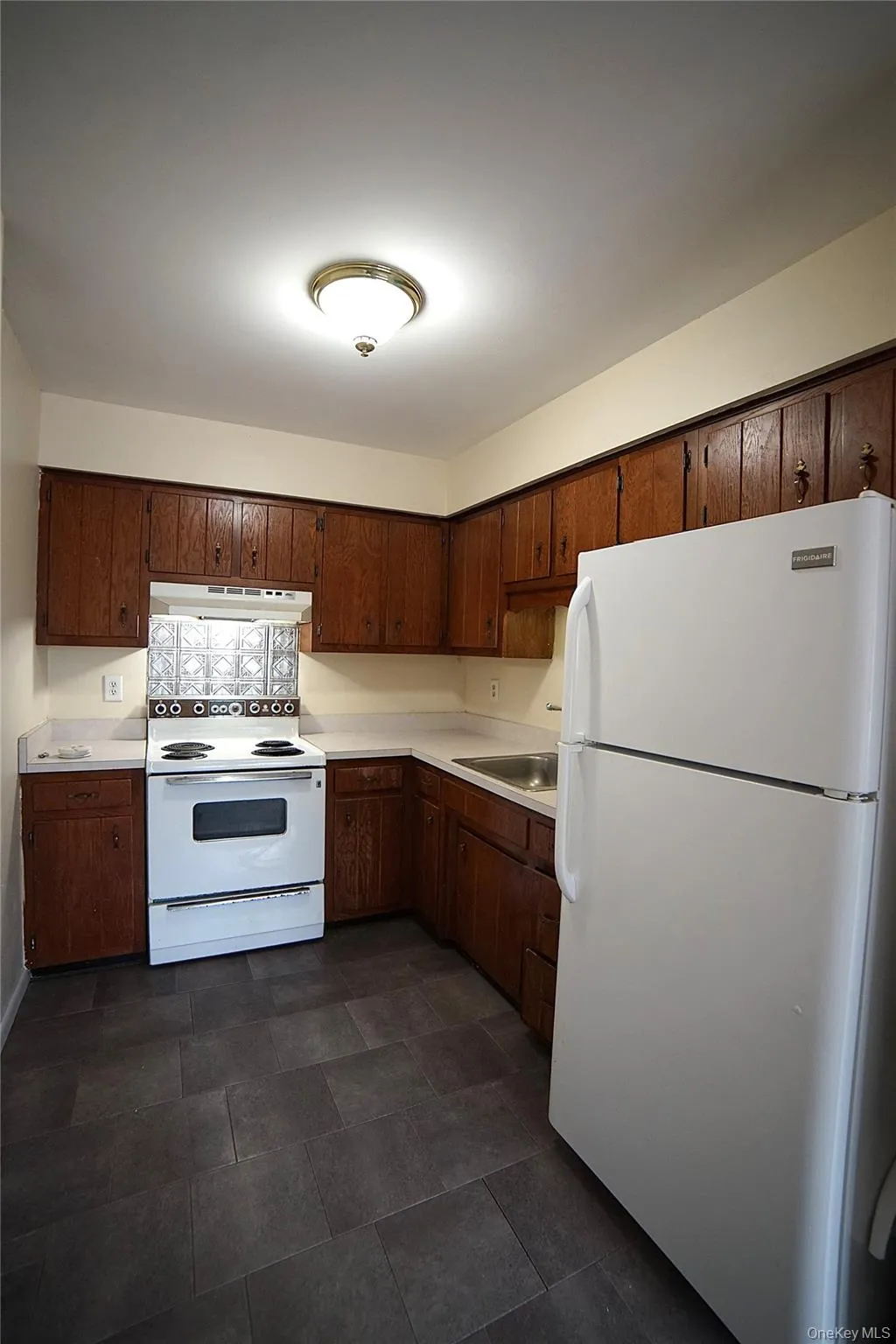 26 RAILROAD Avenue, Montgomery, NY, 1 Bedroom Bedrooms, 3 Rooms Rooms,1 BathroomBathrooms,Residential Lease,For Rent,RAILROAD,0,1042134 26 RAILROAD Avenue, Montgomery, NY, 1 Bedroom Bedrooms, 3 Rooms Rooms,1 BathroomBathrooms,Residential Lease,For Rent,RAILROAD,0,1042134