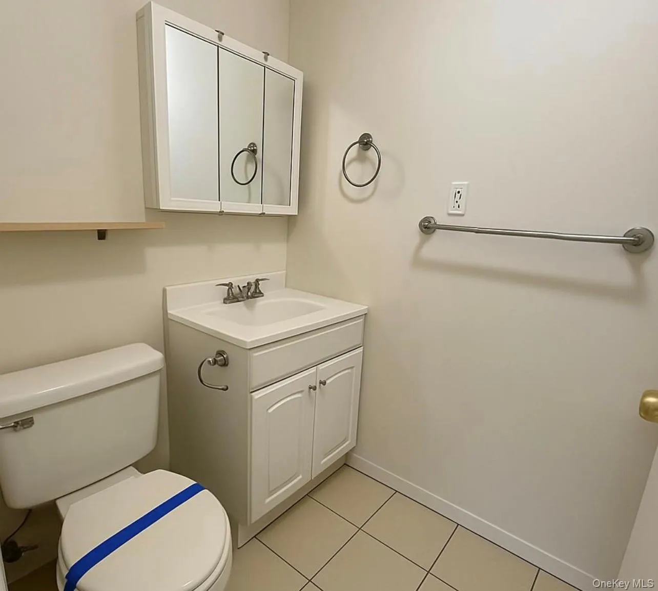 46 Andover Drive, Brookhaven, NY, 4 Bedrooms Bedrooms, 12 Rooms Rooms,3 BathroomsBathrooms,Residential,For Rent,Andover,0,1042136 46 Andover Drive, Brookhaven, NY, 4 Bedrooms Bedrooms, 12 Rooms Rooms,3 BathroomsBathrooms,Residential,For Rent,Andover,0,1042136