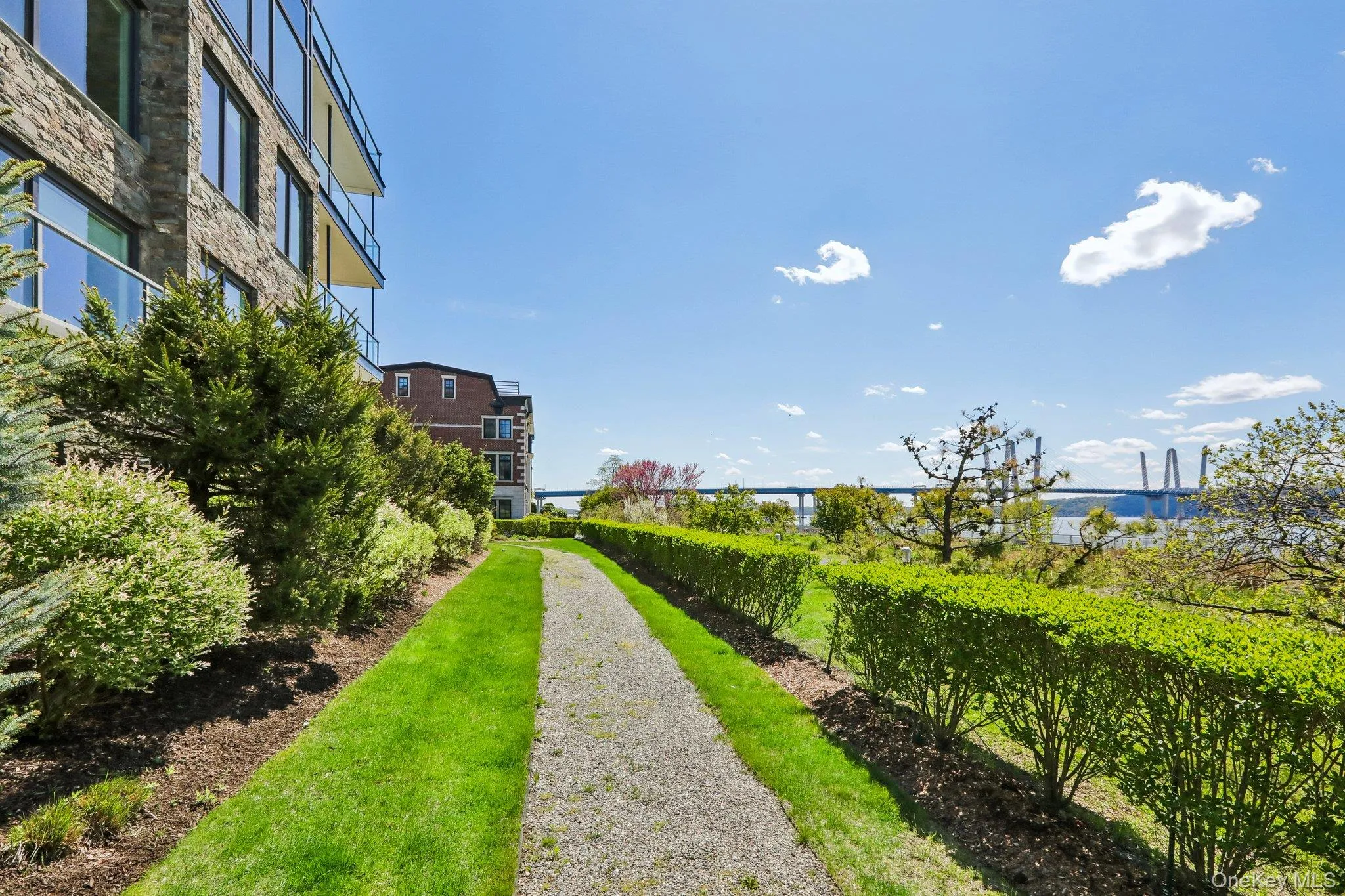 16 Rivers Edge Drive, Greenburgh, NY, 2 Bedrooms Bedrooms, 7 Rooms Rooms,2 BathroomsBathrooms,Residential,For Rent,Rivers Edge,0,1042142 16 Rivers Edge Drive, Greenburgh, NY, 2 Bedrooms Bedrooms, 7 Rooms Rooms,2 BathroomsBathrooms,Residential,For Rent,Rivers Edge,0,1042142