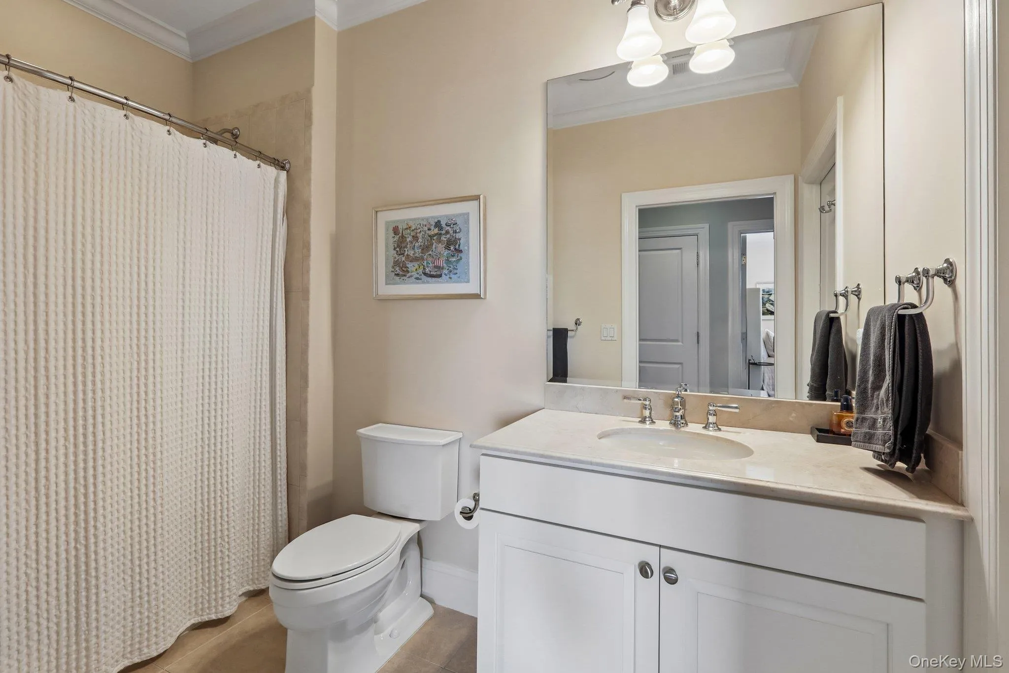 Guest bathroom with access to the hallway and bedroom Guest bathroom with access to the hallway and bedroom