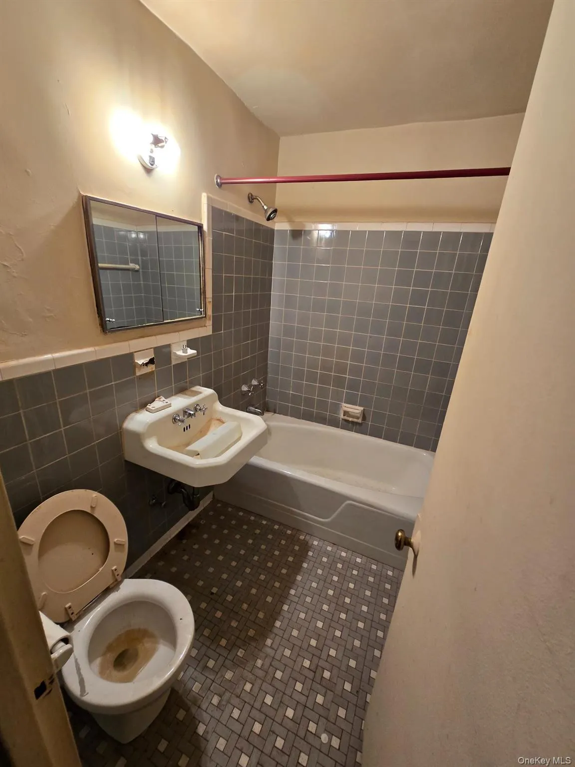 2835 Webb Avenue, New York, NY, 1 Bedroom Bedrooms, 4 Rooms Rooms,1 BathroomBathrooms,Residential,For Rent,Webb,0,1042147 2835 Webb Avenue, New York, NY, 1 Bedroom Bedrooms, 4 Rooms Rooms,1 BathroomBathrooms,Residential,For Rent,Webb,0,1042147