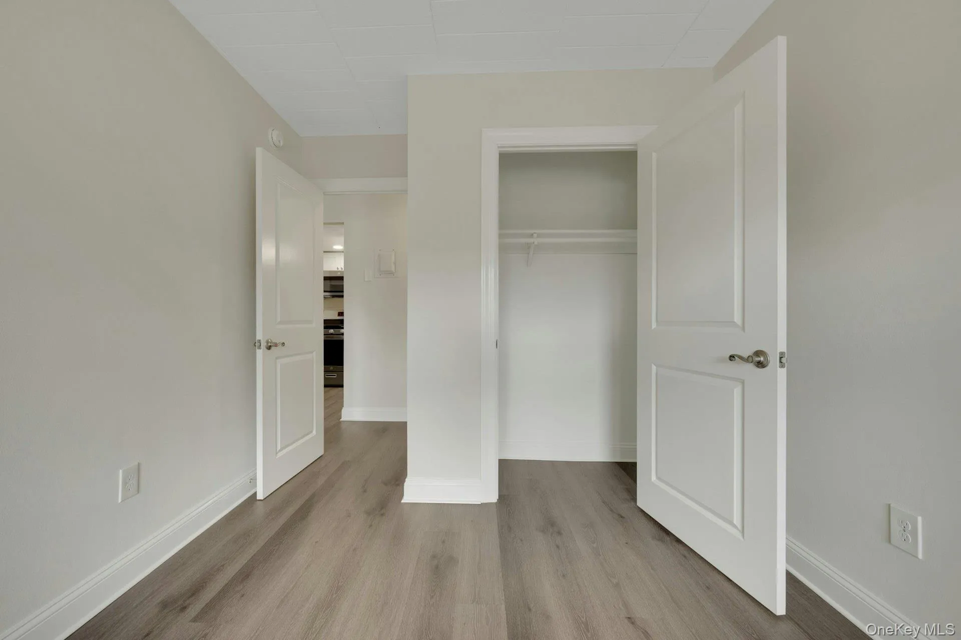 2 Park Avenue, Eastchester, NY, 1 Bedroom Bedrooms, 3 Rooms Rooms,1 BathroomBathrooms,Residential Lease,For Rent,Park,0,1042149 2 Park Avenue, Eastchester, NY, 1 Bedroom Bedrooms, 3 Rooms Rooms,1 BathroomBathrooms,Residential Lease,For Rent,Park,0,1042149