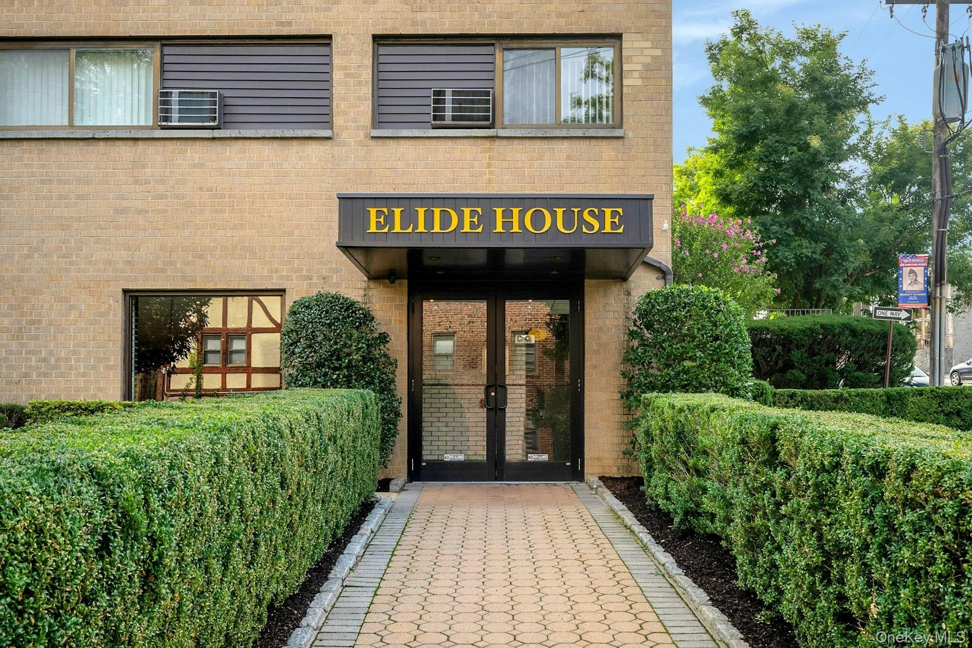 2 Park Avenue, Eastchester, NY, 1 Bedroom Bedrooms, 3 Rooms Rooms,1 BathroomBathrooms,Residential Lease,For Rent,Park,0,1042149 2 Park Avenue, Eastchester, NY, 1 Bedroom Bedrooms, 3 Rooms Rooms,1 BathroomBathrooms,Residential Lease,For Rent,Park,0,1042149