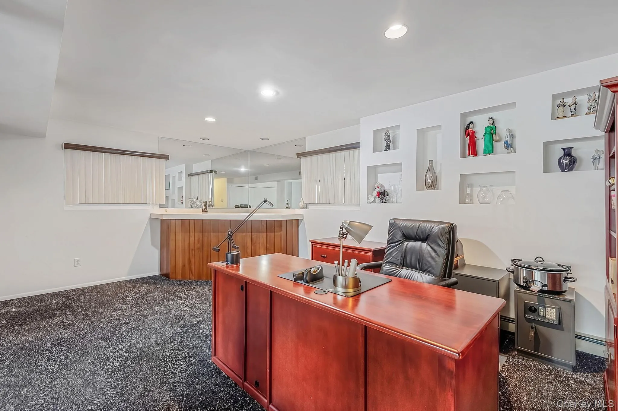 48 Oak Avenue, Smithtown, NY, 3 Bedrooms Bedrooms, 10 Rooms Rooms,3 BathroomsBathrooms,Residential,For Rent,Oak,0,1042150 48 Oak Avenue, Smithtown, NY, 3 Bedrooms Bedrooms, 10 Rooms Rooms,3 BathroomsBathrooms,Residential,For Rent,Oak,0,1042150
