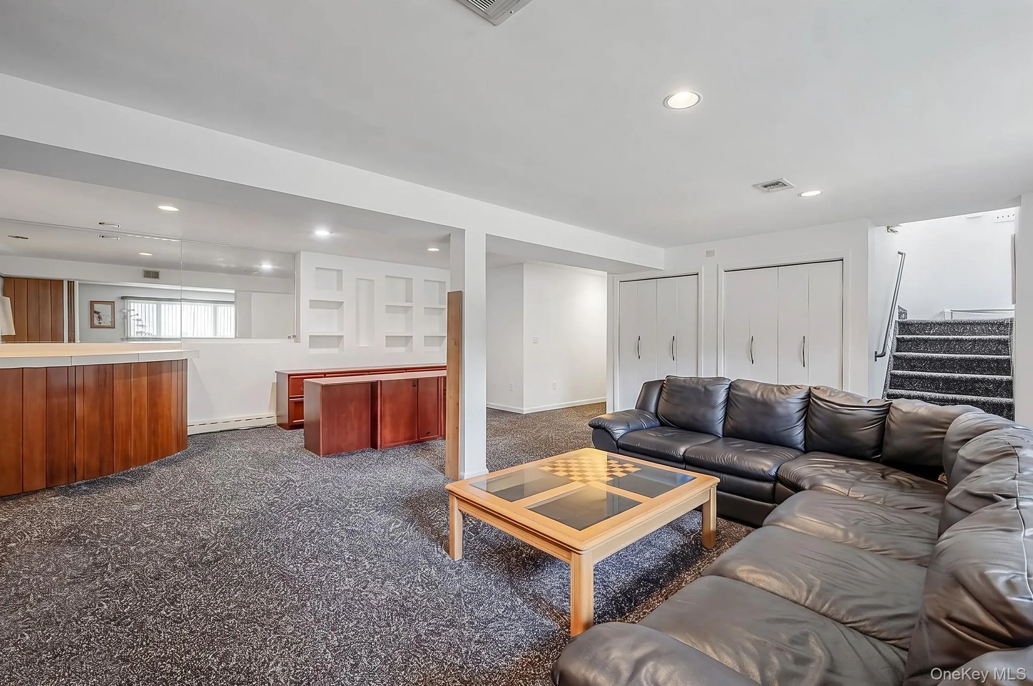 48 Oak Avenue, Smithtown, NY, 3 Bedrooms Bedrooms, 10 Rooms Rooms,3 BathroomsBathrooms,Residential,For Rent,Oak,0,1042150 48 Oak Avenue, Smithtown, NY, 3 Bedrooms Bedrooms, 10 Rooms Rooms,3 BathroomsBathrooms,Residential,For Rent,Oak,0,1042150