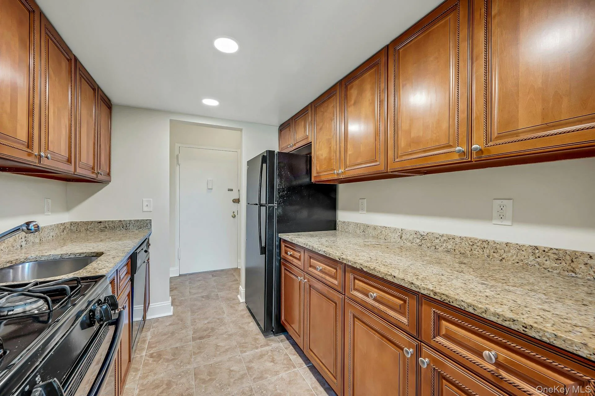 505 White Plains Road, Eastchester, NY, 2 Bedrooms Bedrooms, 3 Rooms Rooms,1 BathroomBathrooms,Residential Lease,For Rent,White Plains,0,1042151 505 White Plains Road, Eastchester, NY, 2 Bedrooms Bedrooms, 3 Rooms Rooms,1 BathroomBathrooms,Residential Lease,For Rent,White Plains,0,1042151