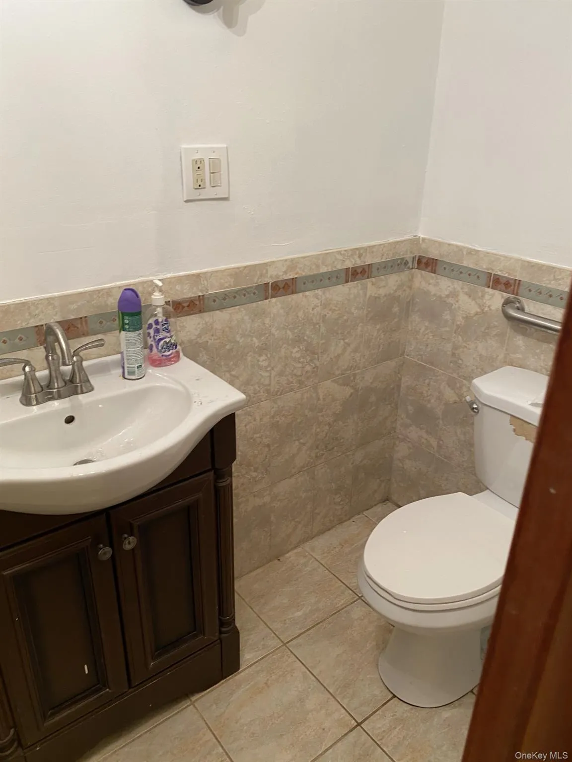 13831 228th Street, New York, NY, 3 Bedrooms Bedrooms, 10 Rooms Rooms,2 BathroomsBathrooms,Residential,For Rent,228th,0,1042154 13831 228th Street, New York, NY, 3 Bedrooms Bedrooms, 10 Rooms Rooms,2 BathroomsBathrooms,Residential,For Rent,228th,0,1042154