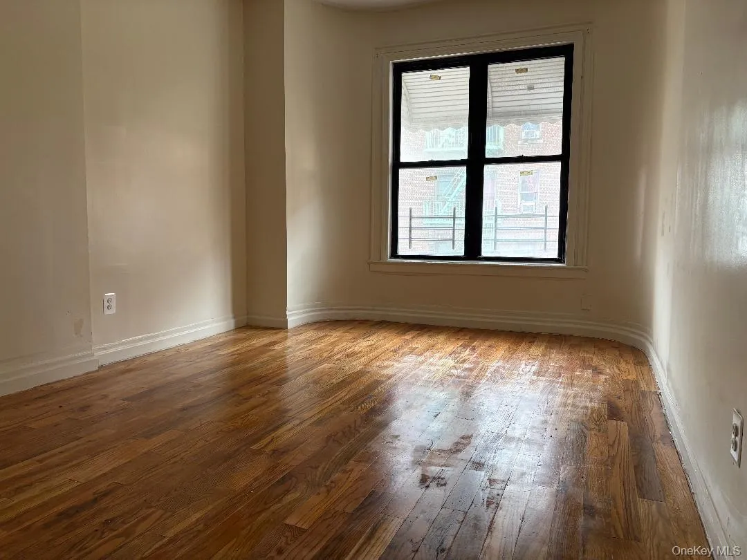 342 194th Street, New York, NY, 3 Bedrooms Bedrooms, 6 Rooms Rooms,1 BathroomBathrooms,Residential Lease,For Rent,194th,0,1042158 342 194th Street, New York, NY, 3 Bedrooms Bedrooms, 6 Rooms Rooms,1 BathroomBathrooms,Residential Lease,For Rent,194th,0,1042158