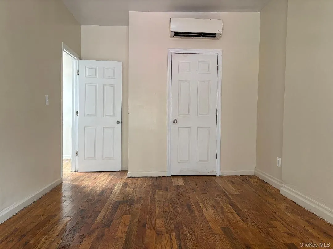 342 194th Street, New York, NY, 3 Bedrooms Bedrooms, 6 Rooms Rooms,1 BathroomBathrooms,Residential Lease,For Rent,194th,0,1042158 342 194th Street, New York, NY, 3 Bedrooms Bedrooms, 6 Rooms Rooms,1 BathroomBathrooms,Residential Lease,For Rent,194th,0,1042158