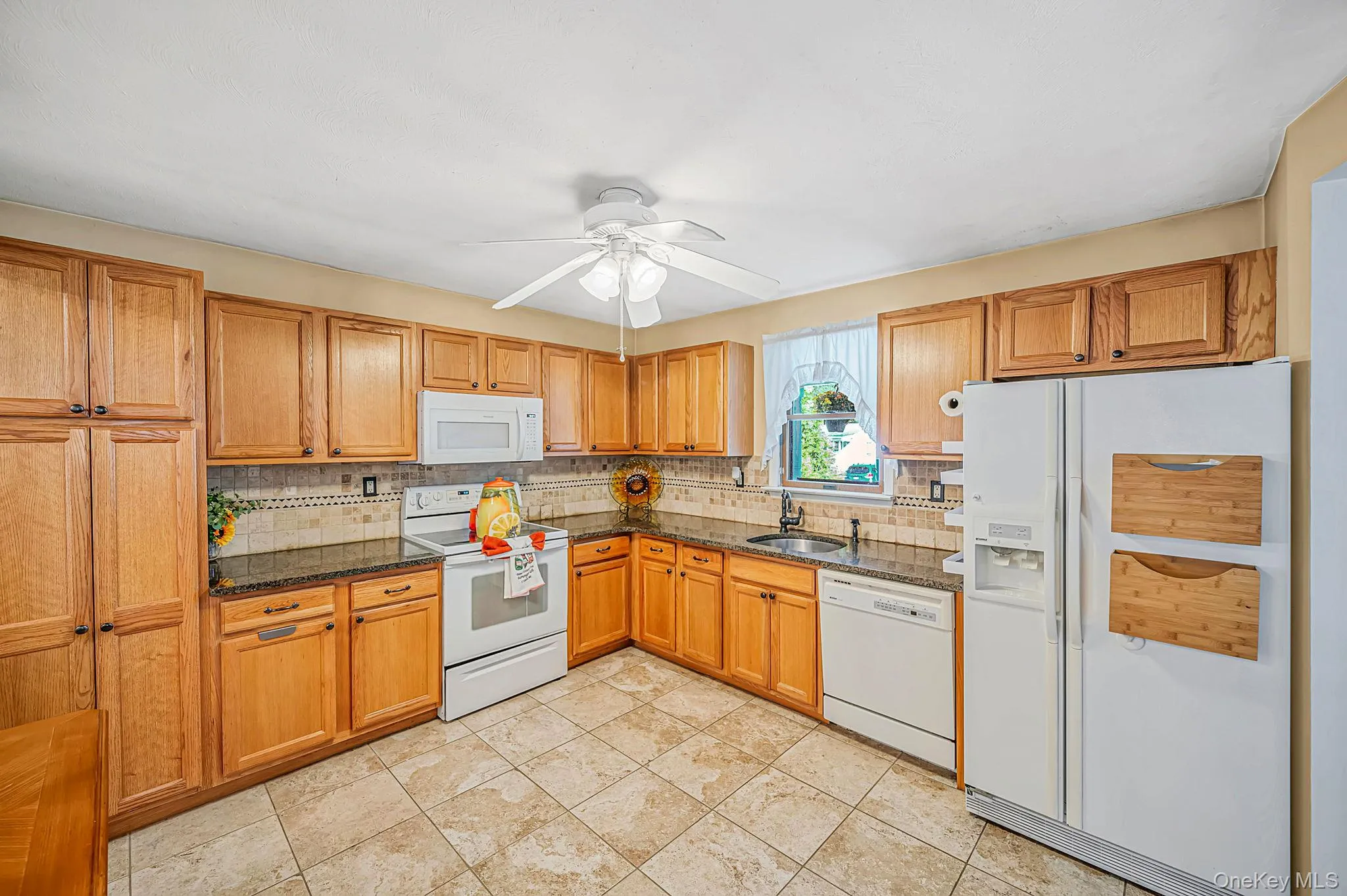 256 Deer Road, Islip, NY, 3 Bedrooms Bedrooms, 5 Rooms Rooms,1 BathroomBathrooms,Residential,For Rent,Deer,0,1042164 256 Deer Road, Islip, NY, 3 Bedrooms Bedrooms, 5 Rooms Rooms,1 BathroomBathrooms,Residential,For Rent,Deer,0,1042164