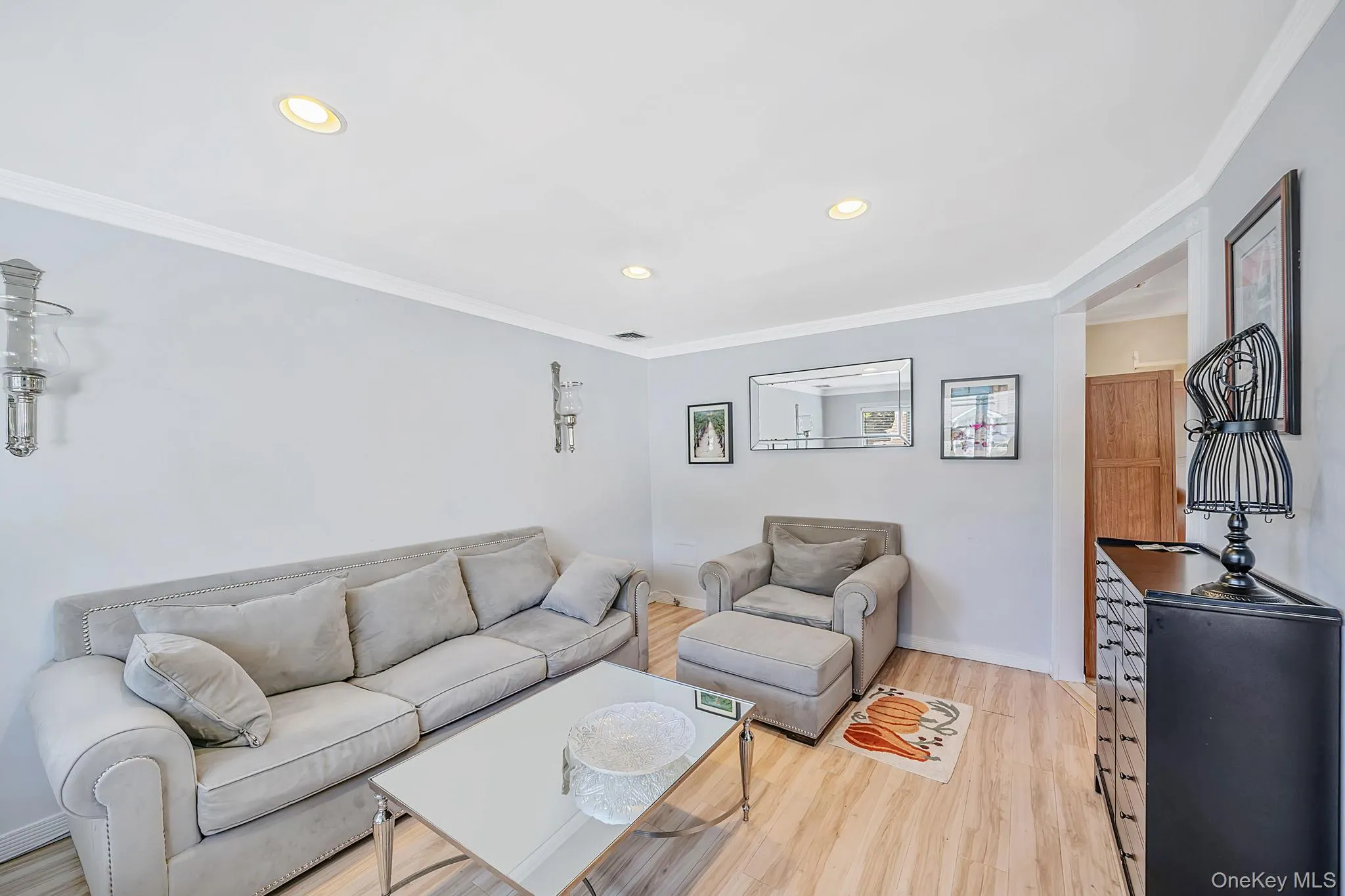 256 Deer Road, Islip, NY, 3 Bedrooms Bedrooms, 5 Rooms Rooms,1 BathroomBathrooms,Residential,For Rent,Deer,0,1042164 256 Deer Road, Islip, NY, 3 Bedrooms Bedrooms, 5 Rooms Rooms,1 BathroomBathrooms,Residential,For Rent,Deer,0,1042164