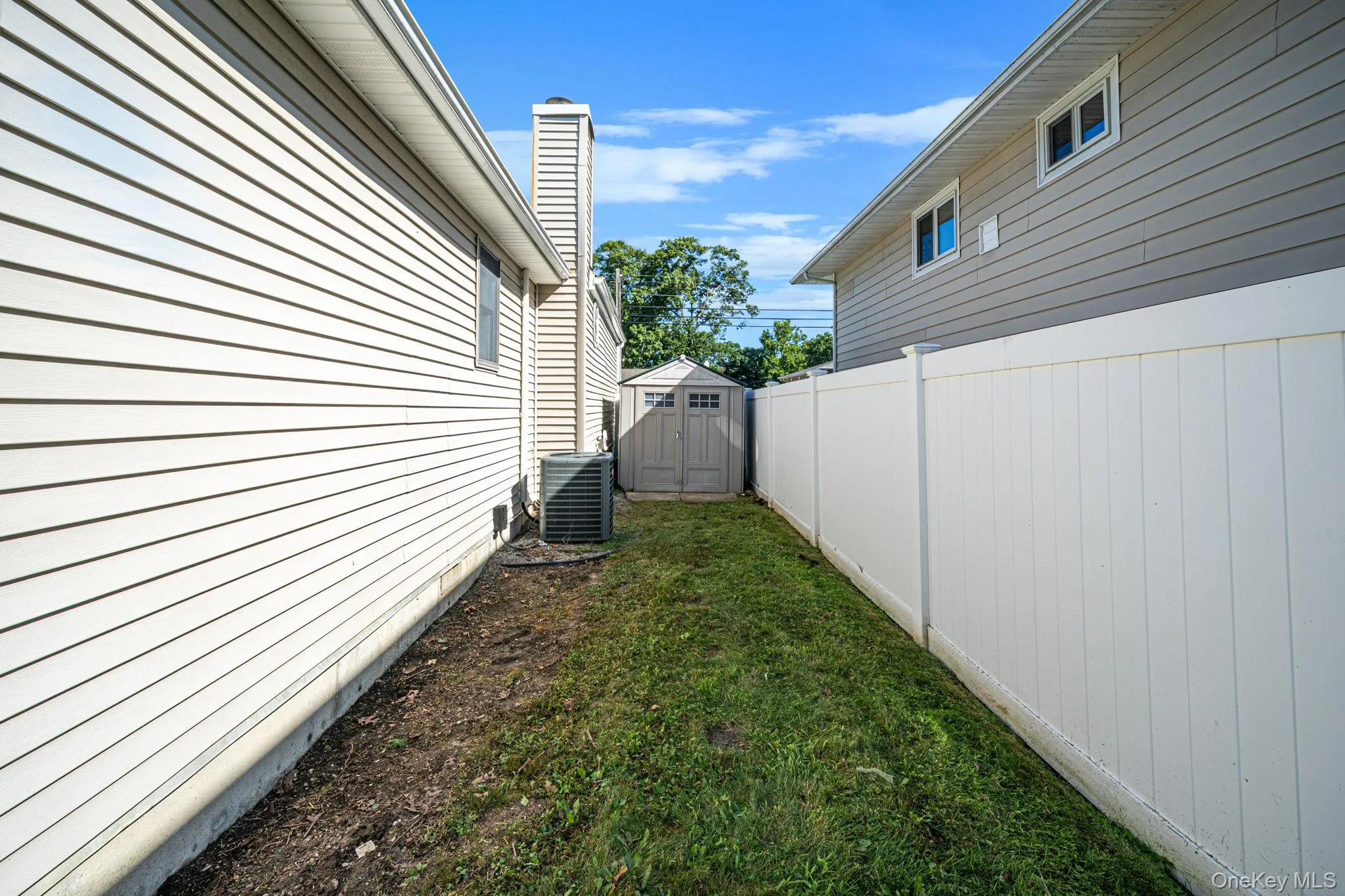 256 Deer Road, Islip, NY, 3 Bedrooms Bedrooms, 5 Rooms Rooms,1 BathroomBathrooms,Residential,For Rent,Deer,0,1042164 256 Deer Road, Islip, NY, 3 Bedrooms Bedrooms, 5 Rooms Rooms,1 BathroomBathrooms,Residential,For Rent,Deer,0,1042164
