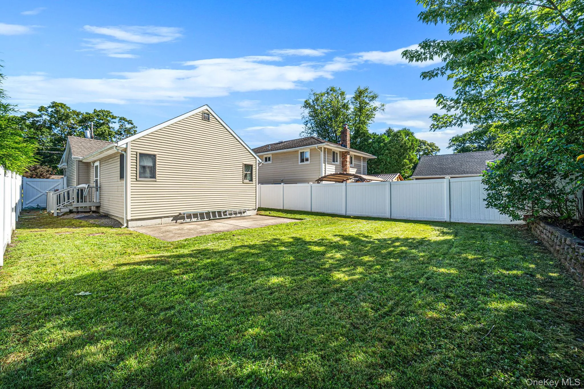 256 Deer Road, Islip, NY, 3 Bedrooms Bedrooms, 5 Rooms Rooms,1 BathroomBathrooms,Residential,For Rent,Deer,0,1042164 256 Deer Road, Islip, NY, 3 Bedrooms Bedrooms, 5 Rooms Rooms,1 BathroomBathrooms,Residential,For Rent,Deer,0,1042164