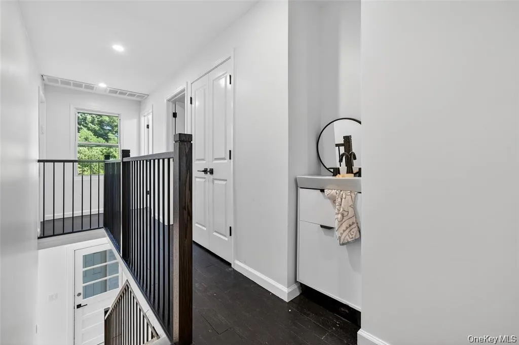 67 North Road, Mamakating, NY, 5 Bedrooms Bedrooms, 7 Rooms Rooms,3 BathroomsBathrooms,Residential,For Rent,North,0,1042165 67 North Road, Mamakating, NY, 5 Bedrooms Bedrooms, 7 Rooms Rooms,3 BathroomsBathrooms,Residential,For Rent,North,0,1042165