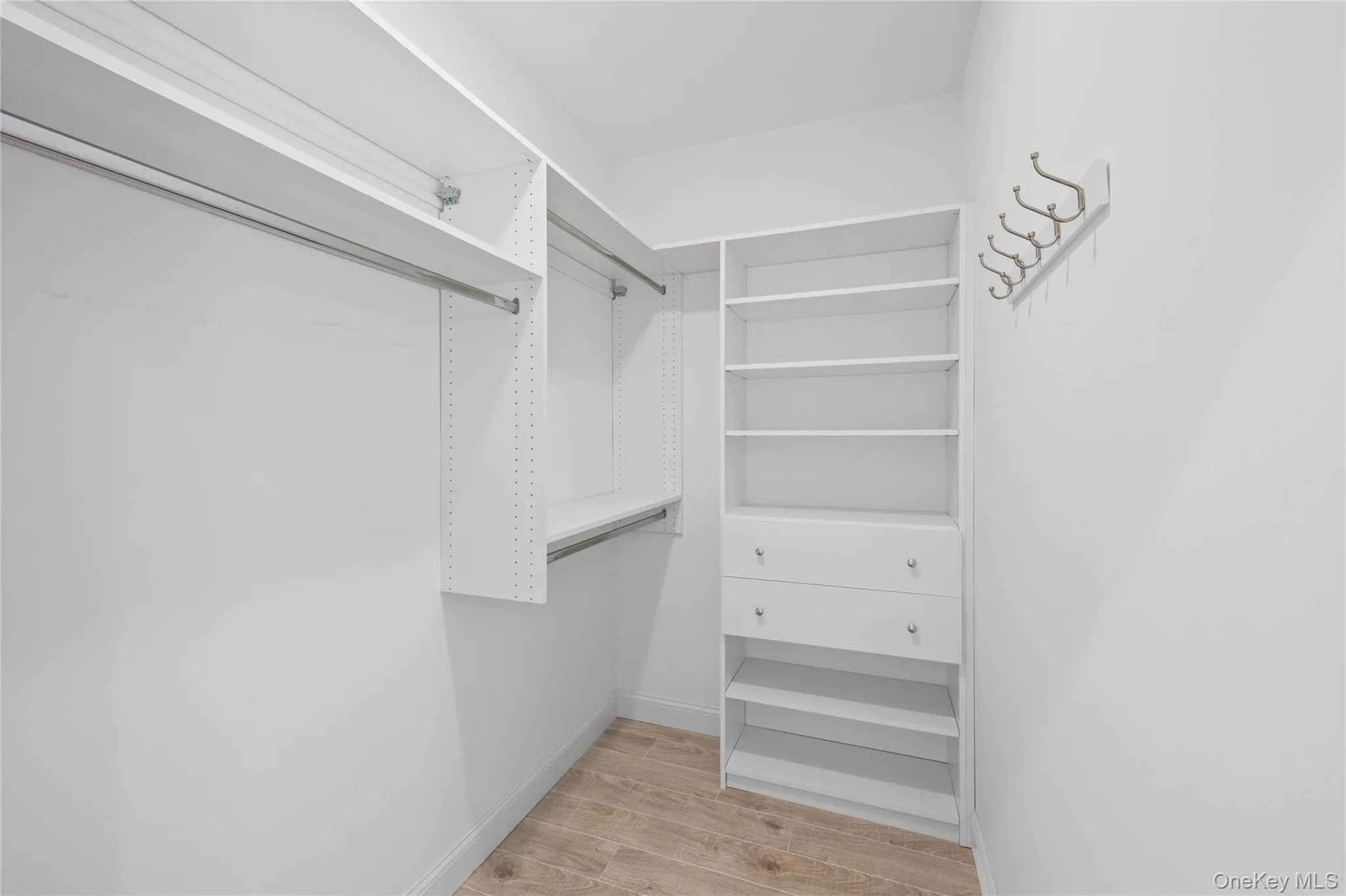 6 Grace Hall Lane, Brookhaven, NY, 2 Bedrooms Bedrooms, 5 Rooms Rooms,2 BathroomsBathrooms,Residential,For Rent,Grace Hall,0,1042166 6 Grace Hall Lane, Brookhaven, NY, 2 Bedrooms Bedrooms, 5 Rooms Rooms,2 BathroomsBathrooms,Residential,For Rent,Grace Hall,0,1042166