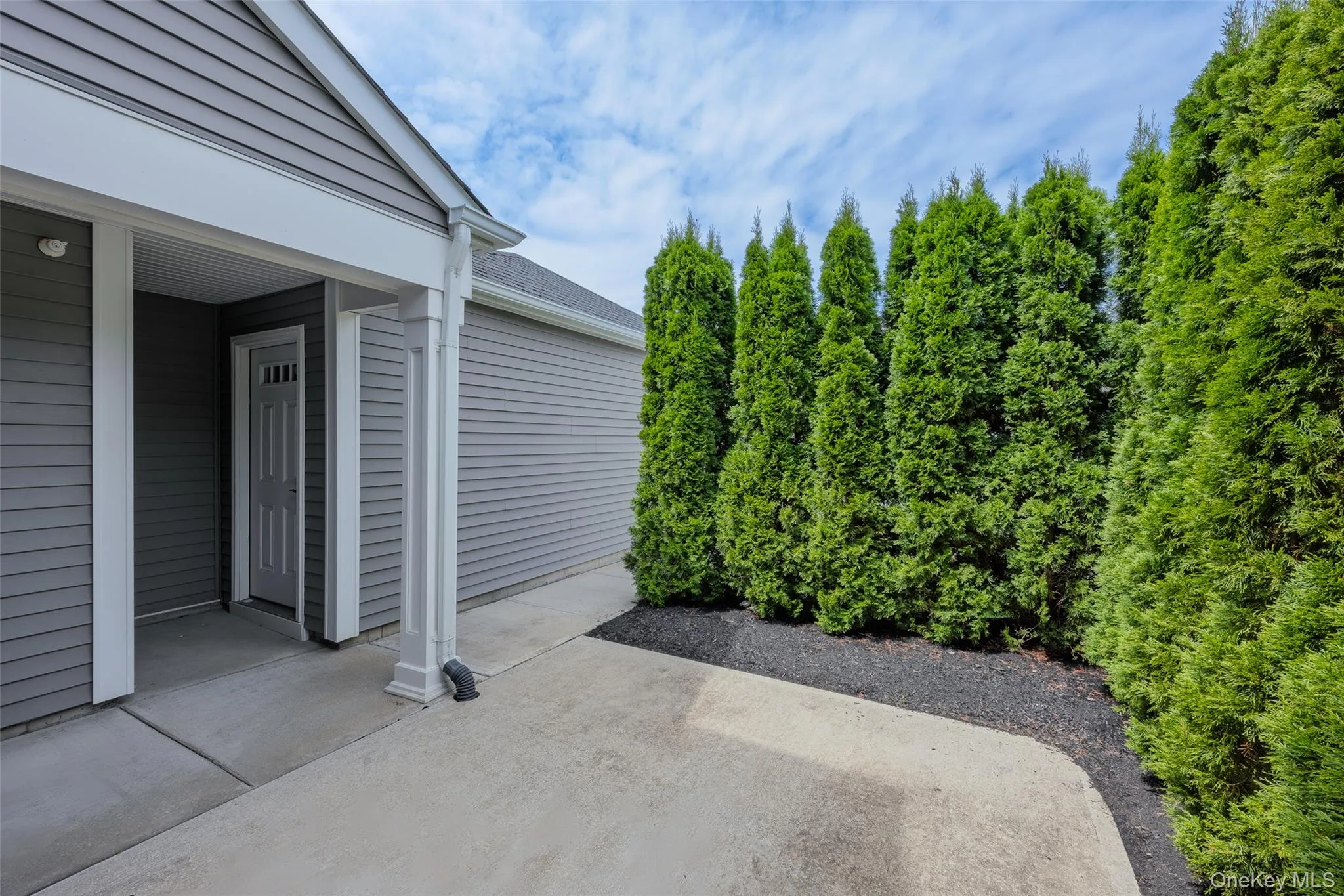6 Grace Hall Lane, Brookhaven, NY, 2 Bedrooms Bedrooms, 5 Rooms Rooms,2 BathroomsBathrooms,Residential,For Rent,Grace Hall,0,1042166 6 Grace Hall Lane, Brookhaven, NY, 2 Bedrooms Bedrooms, 5 Rooms Rooms,2 BathroomsBathrooms,Residential,For Rent,Grace Hall,0,1042166